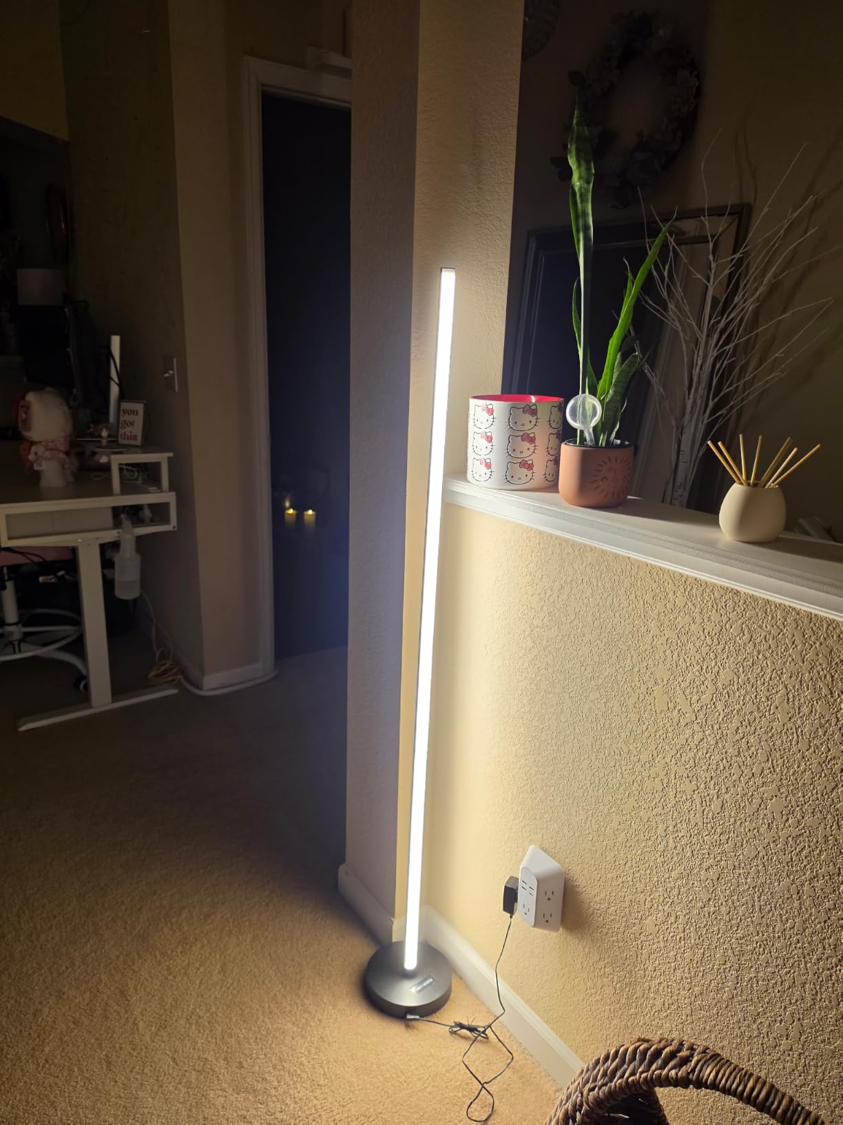 OIYN Smart RGBICW LED Corner Floor Lamp - 16 Million DIY Colors, 68+ Scenes, Music Sync, App & Remote Control, Color-Changing Ambient Lighting for Living Rooms, Bedrooms, and Gaming Rooms customer photo 1