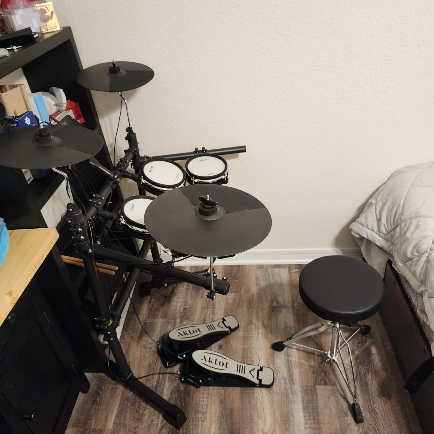 AKLOT B-CORE530 Electric Drum Set: Dual-Zone Quiet Mesh Drum Pads, 10