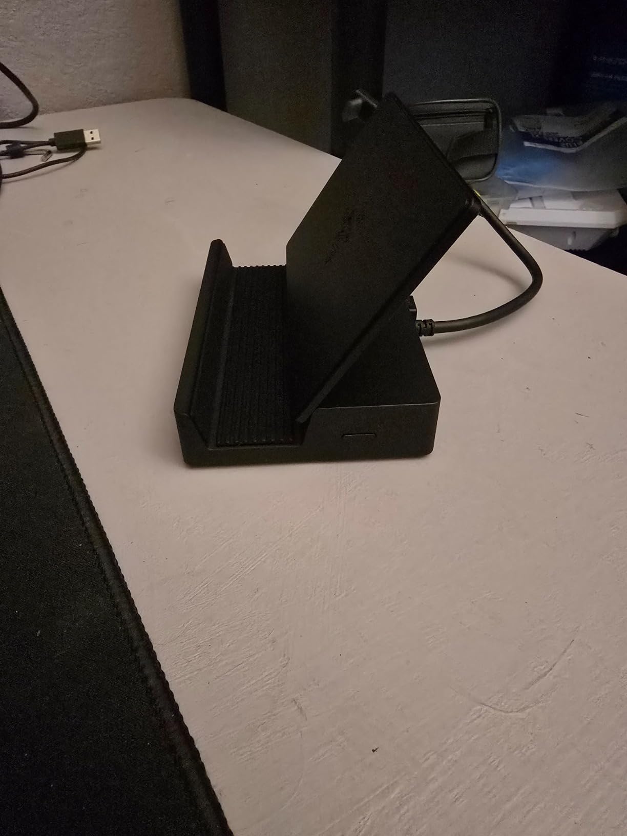 Razer Handheld Dock Chroma, Charging Hub & Expand Connectivity, 100W | For Mobile Gaming & Tablets, Compatible with Steam Deck, ROG Ally, Switch & More, USB-C, USB-A (3), HDMI, GbE customer photo 1