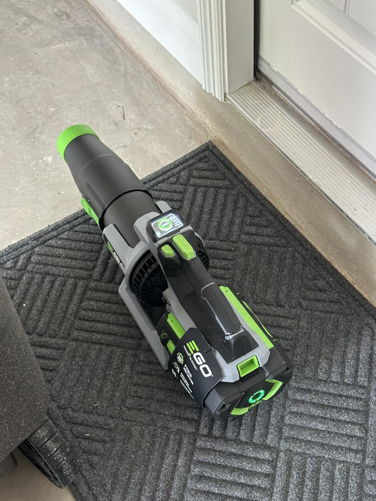 EGO Power+ Cordless Electric Leaf Blower, 880 CFM, Two Batteries - LB8803-2 customer photo 1