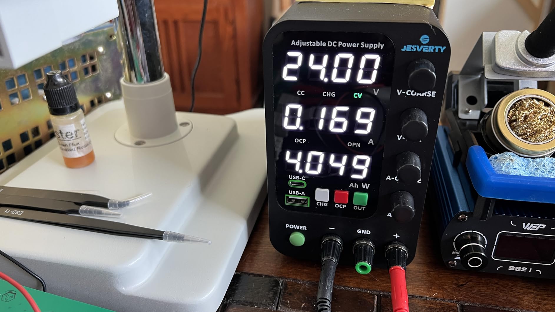 DC Power Supply Variable, 0-32V 0-10A Switching Bench Power Supply with Intelligent Charging Mode, 20W USB & Type-C Quick-Charge, Encoder Knob, Output Switch, 4-Digit LED Display - SPS-3010C customer photo 1