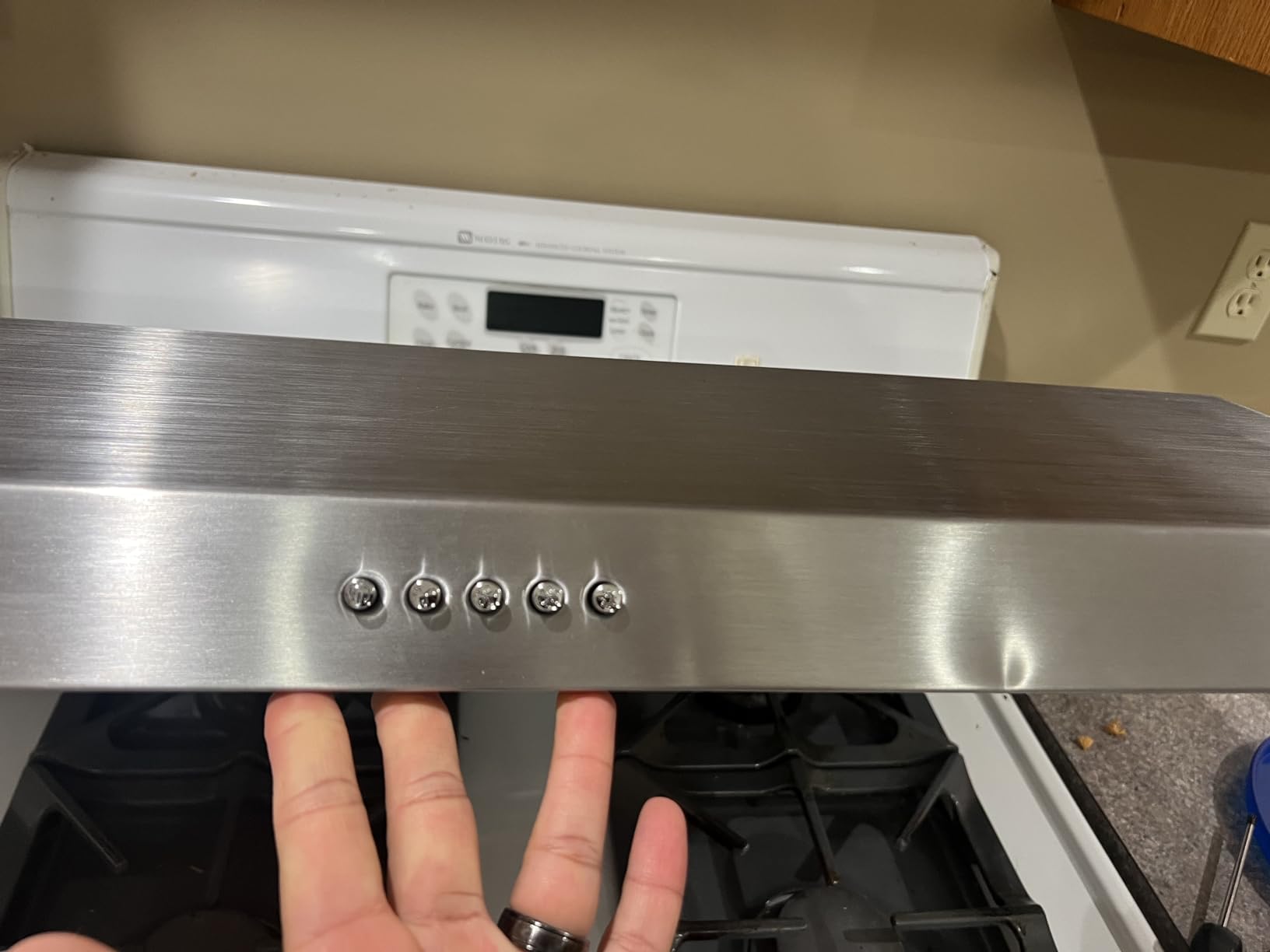30inch Under Cabinet Range Hood, 900CFM Stainless Steel Vent Hood | Dual Motors, Gesture & Touch Control, Permanent Filters, Top/Rear Vents, Timer, Dimmable Lamps, Ducted Kitchen Hood customer photo 1