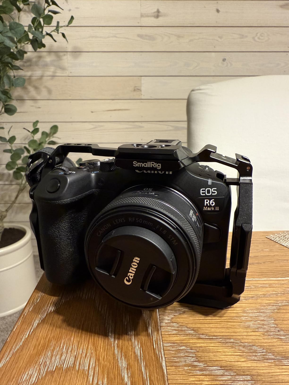 SmallRig R6 II Hawklock Camera Cage Kit for Canon R6 Mark II, Full Cage with Top Handle and Cable Clamp, Built-in Cold Shoes and NATO Rails - 5197 customer photo 2