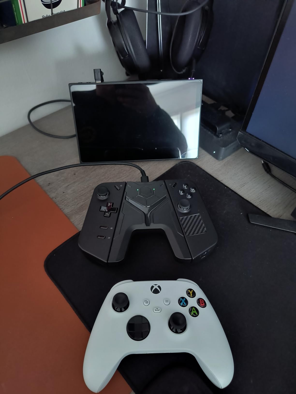 JSAUX Grip Connector for Legion Go Controller - GP0503 | Unified Controller Design, Ergonomic Inverted V-Shape, Lightweight 50g, Seamless Gaming Experience, No Internal Battery customer photo 1