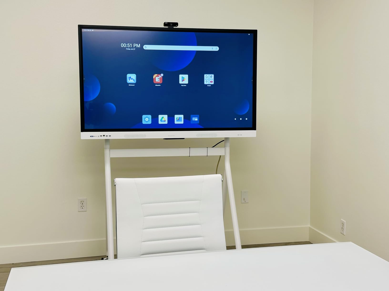 75 Inch 4K Smart Board, Google EDLA-Certified Interactive Whiteboard | Android 14 OS, 50-Point Touch, Wireless Casting, Touchscreen Digital Whiteboard for Classroom Office Home (With Wall Mount) customer photo 2
