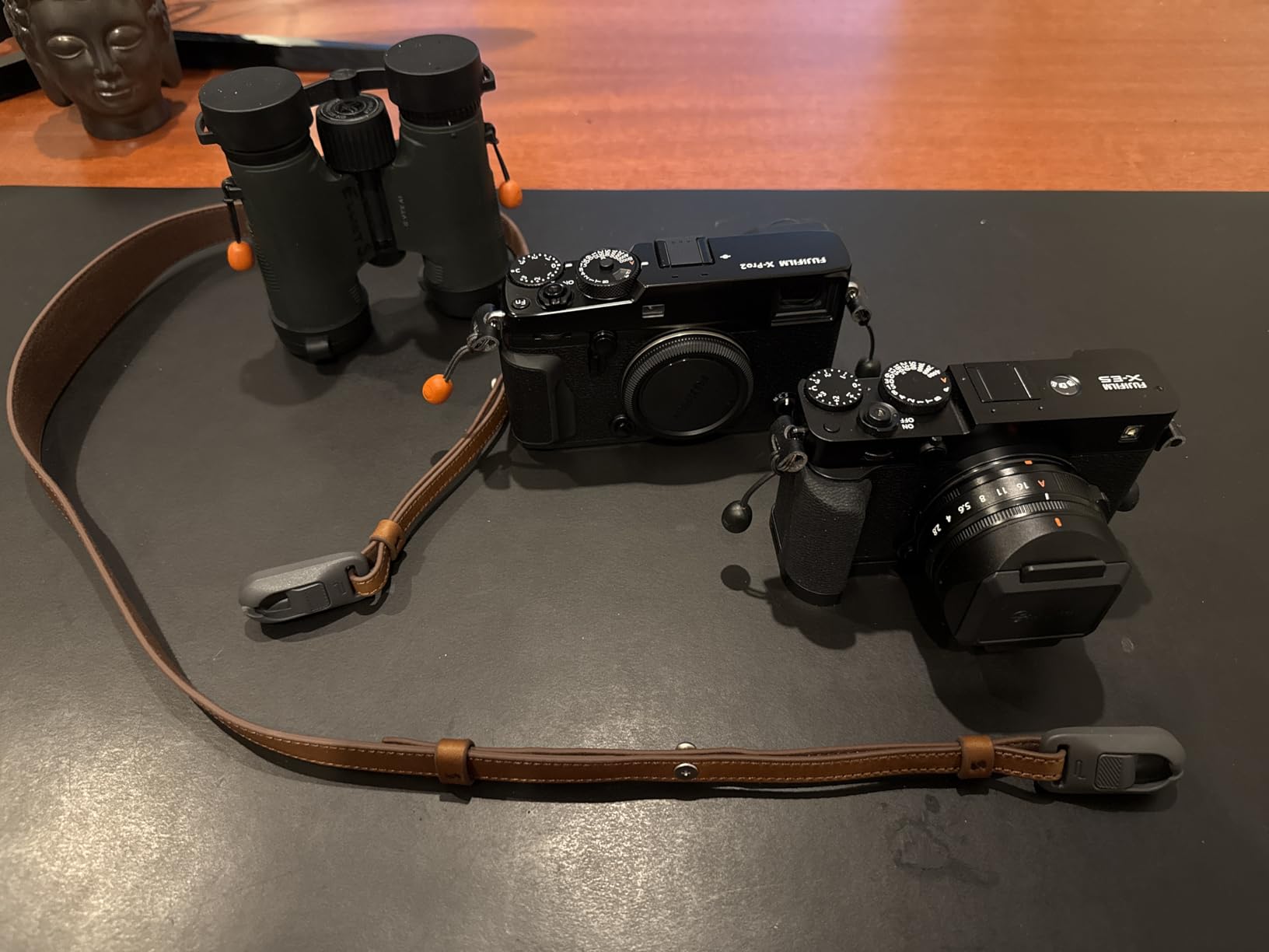 SMALLRIG Universal Leather Camera Neck Shoulder Strap for DSLR, Adjustable 100 to 110cm (39 to 43in), Max Load 10kg (22lb) customer photo 1