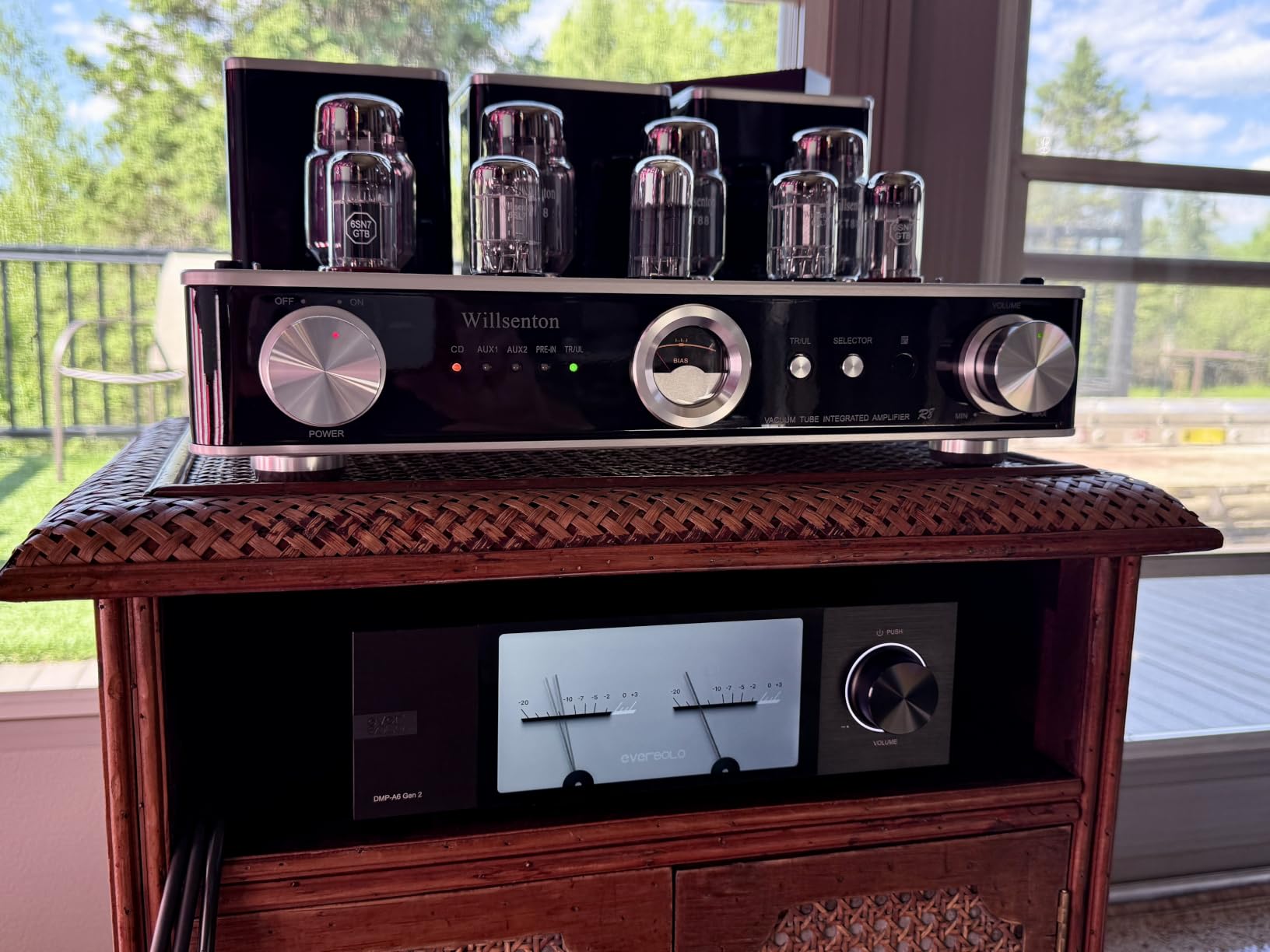 EVERSOLO DMP-A6 Gen 2 Hi-Fi Music Streamer, Wireless Digital Music Player, DAC, Music Service&Streaming Qobuz, Tidal&More, DSD512, EOS Audio Engineer, Native Multi-Channel DSD, Exclusive App customer photo 2