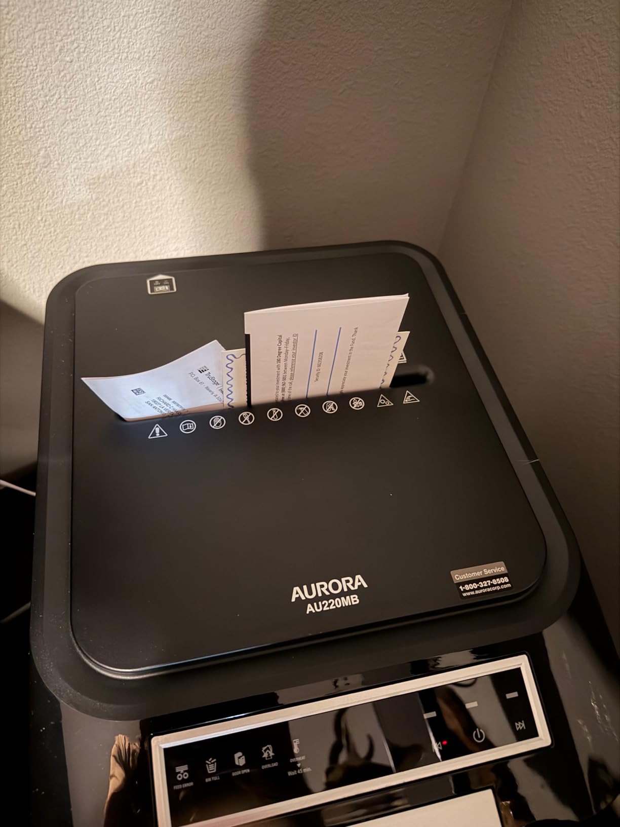 Aurora Commercial Grade 220-Sheet Auto Feed High Security Micro-Cut Paper Shredder/ 60 Minutes/Security Level P-5 customer photo 1