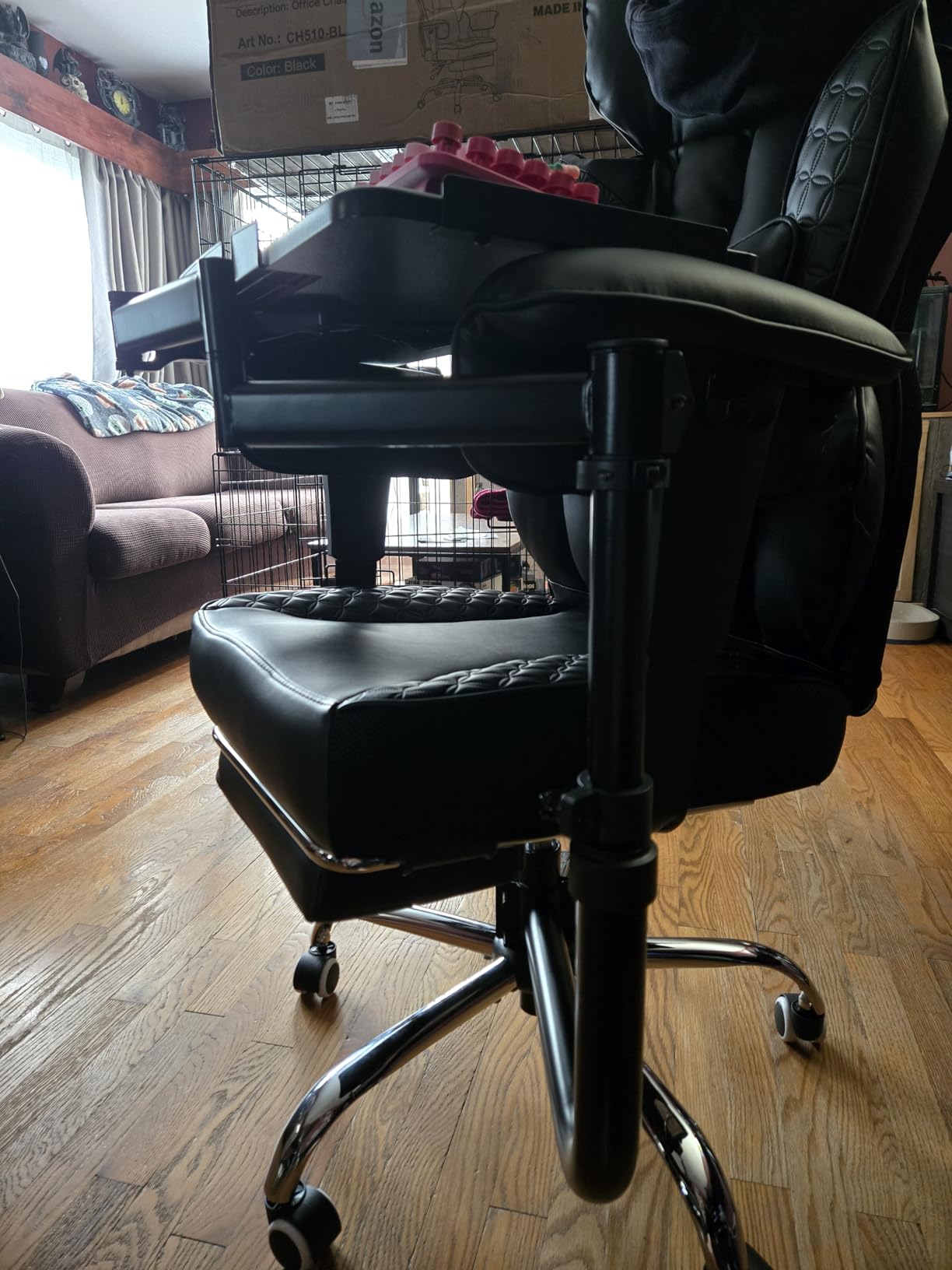 COMHOMA Big and Tall Office Chair Heavy Duty Wide Ergonomic Gaming Chair with Deluxe Embossing Designed Leather with Foot Rest,150 Degree Reclining Adjustable Armrests Pocket Spring Back Support and Pillow customer photo 2