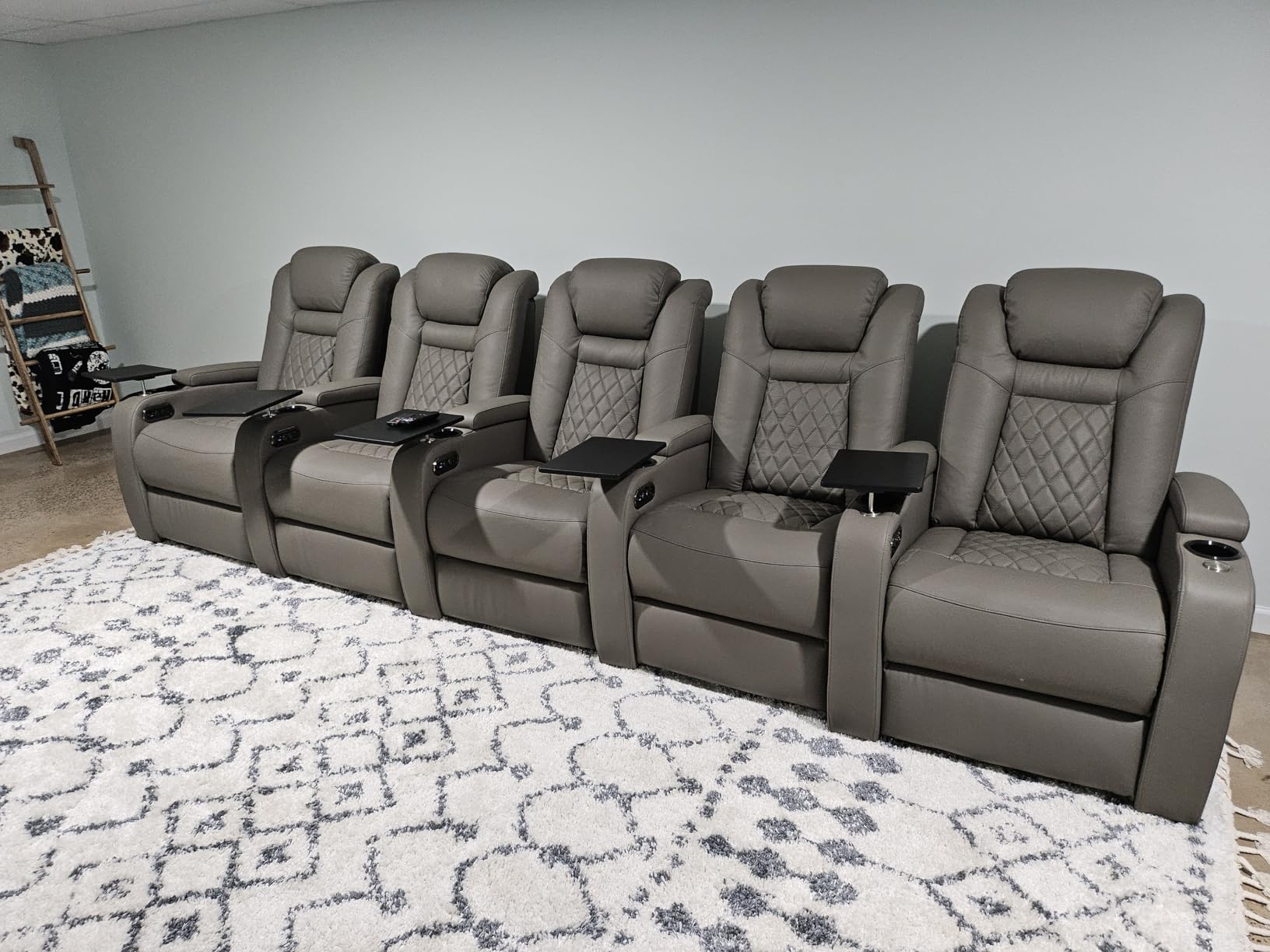 Home Theater Seating, Classic Series Leather Movie Theater Chairs, Power Headrest and Memory with C-Type USB Charger, 7Color Ambient Lighting and Tray Table, Black Power Adjustable Recliner(Row of 1) customer photo 2