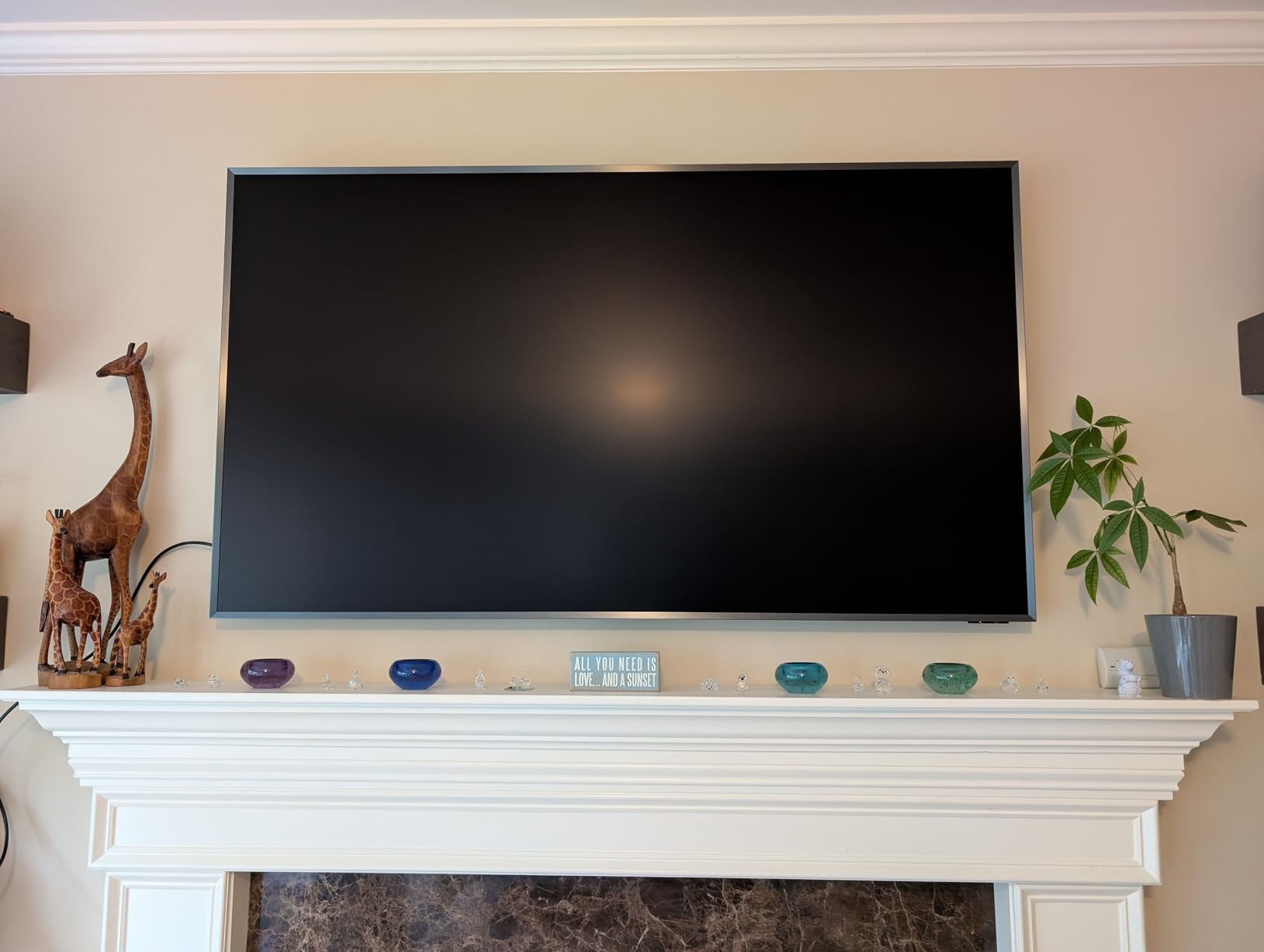 Samsung 65-Inch Class Neo QLED 8K QN900F Series, Vision AI, Mini LED Smart TV (2025 Model, 65QN900F) Neo Quantum HDR 8K Pro, Object Tracking Sound + w/Dolby Atmos, Glare Free, Alexa Built-in customer photo 1
