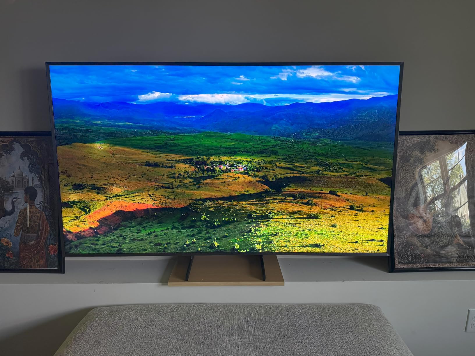 Samsung 75-Inch Class Neo QLED 8K QN900F Series, Vision AI, Mini LED Smart TV (2025 Model, 75QN900F) Neo Quantum HDR 8K Pro, Object Tracking Sound + w/Dolby Atmos, Glare Free, Alexa Built-in customer photo 2