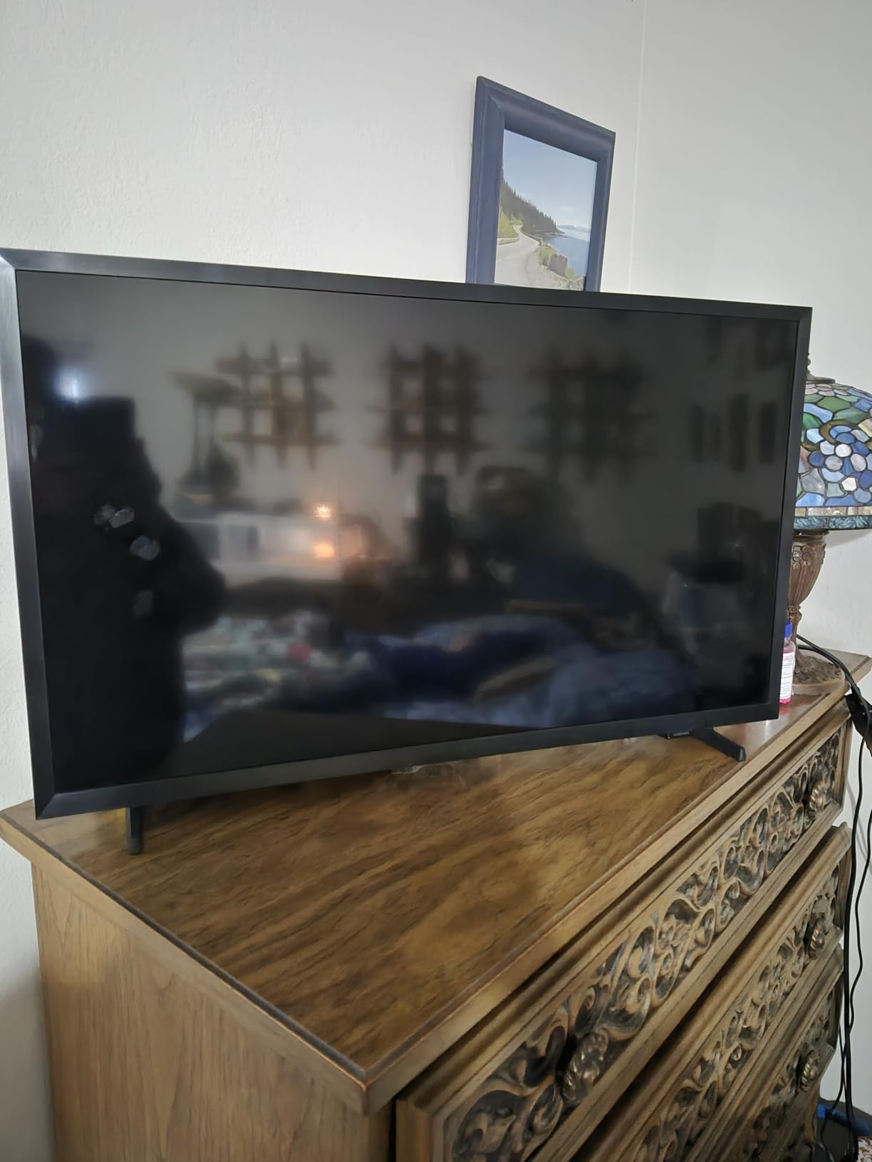 Samsung 32-Inch Class HD H5000F Smart TV (2025 Model) HDR, Object Tracking Sound Lite, Knox Security, One UI Tizen customer photo 1