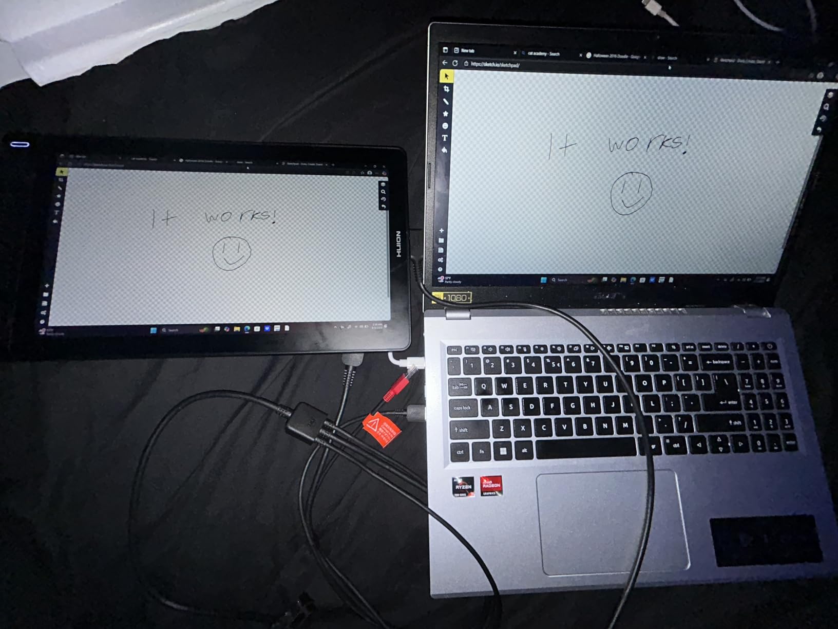 HUION Kamvas 13 (Gen 3) Drawing Tablet with Screen, 13.3-inch Full-Laminated Art Tablet with Anti-Sparkle Canvas Glass, 99% sRGB, PenTech 4.0, 16384 Pen Pressure, Dual Dials for Digital Art, Black customer photo 1
