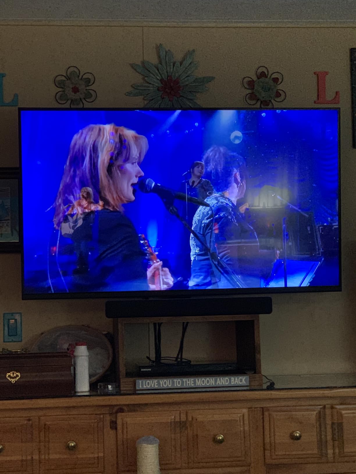 70-inch Class F50 Series LED 4K UHD Smart Fire TV with Alexa Voice Remote (NS-70F501NA26) customer photo 1