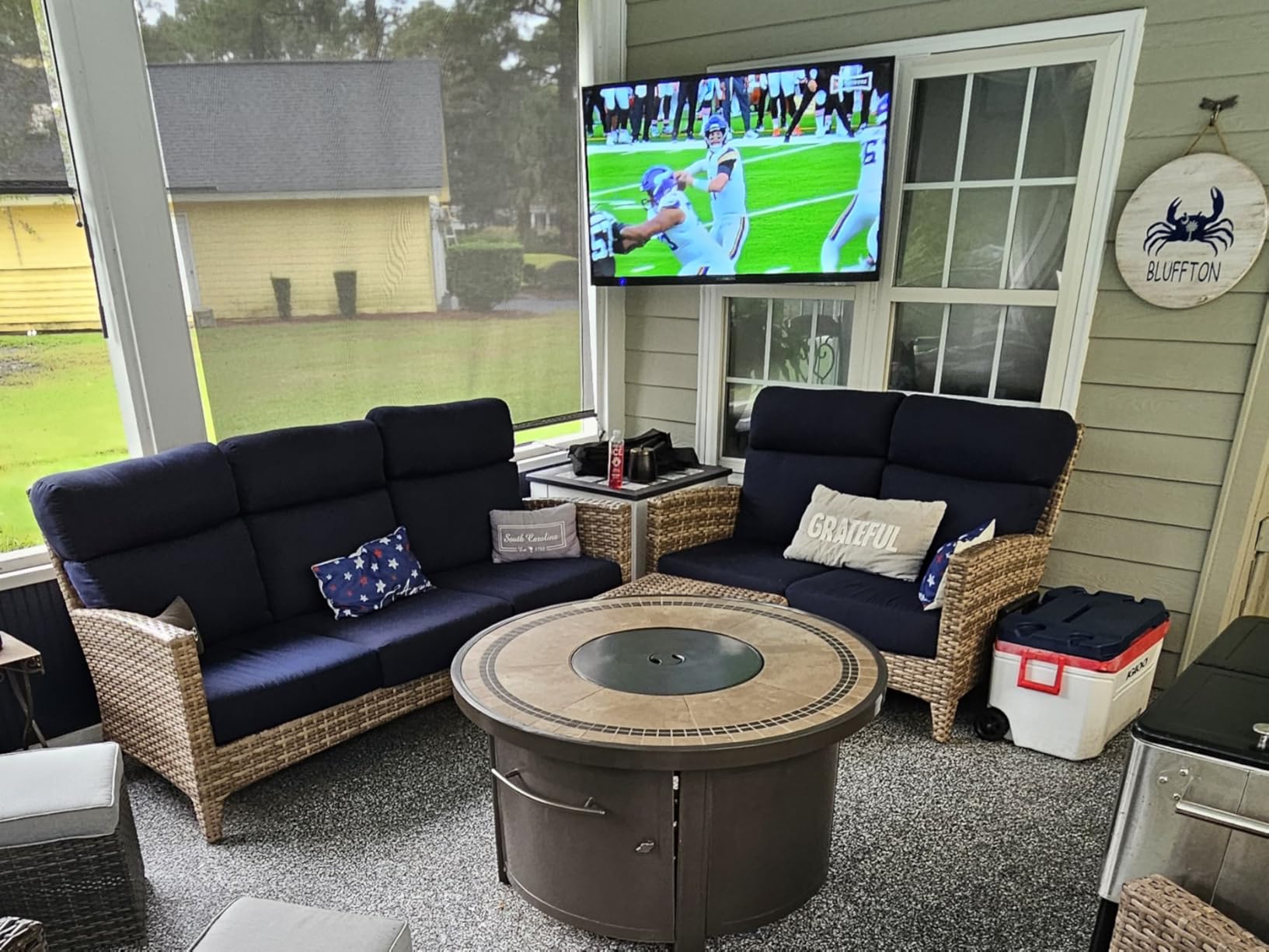 MOUNTUP Outdoor TV Mount Weatherproof for Most 42-75 Inch TVs, Fits for Gazebo and Patio, Anti Rust 37.9