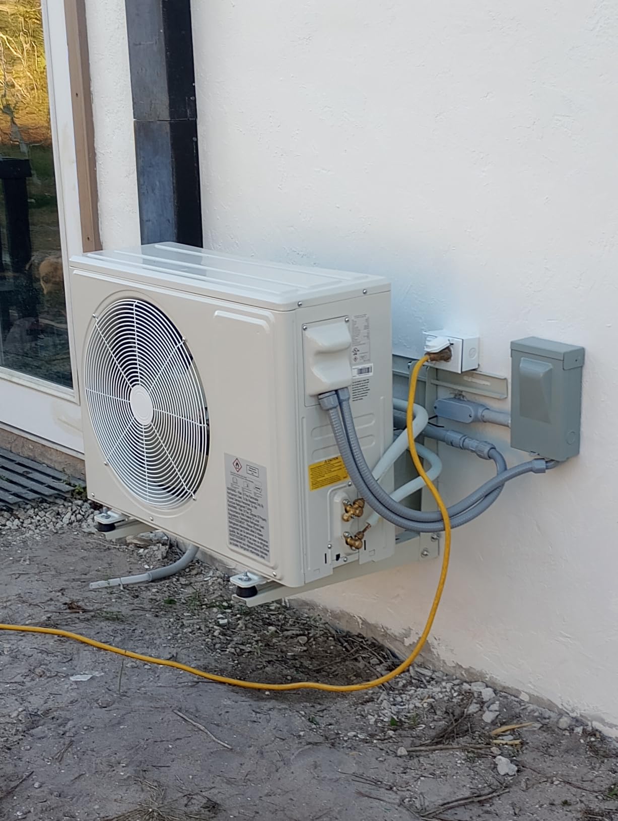 Mountman 12000 BTU Mini Split AC/Heating System, 19 SEER2 110/120V Energy Efficient Ductless Inverter System, Cools Up to 750 Sq.Ft with Pre-Charged Condenser, Heat Pump & Installation Kits customer photo 2