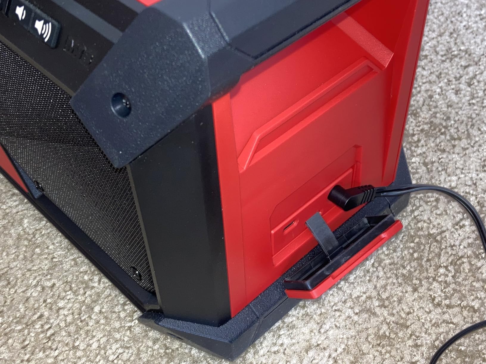 Milwaukee M18 Bluetooth Jobsite Radio Bare Tool customer photo 2