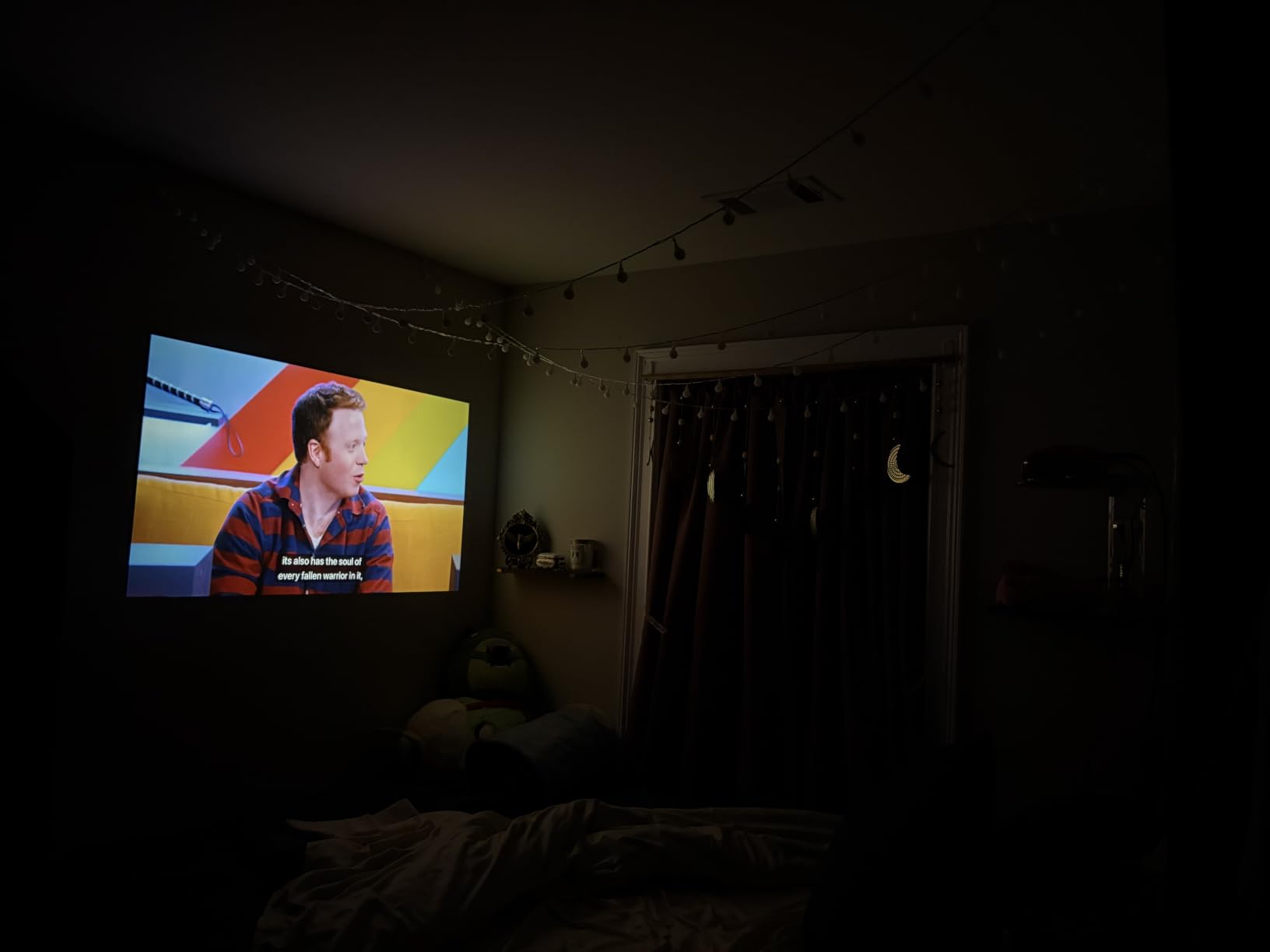 Mini Projector, 1080P Supported Portable Bluetooth Projector with Built-in Bluetooth/Speaker customer photo 2