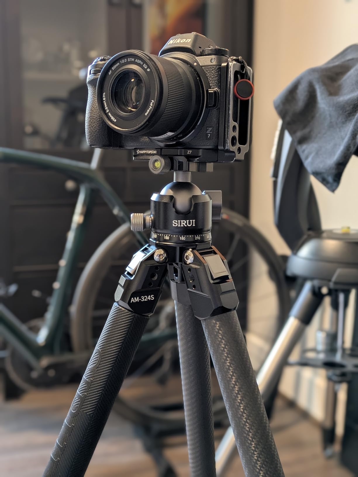 SIRUI AM-324S+G1 Carbon Fiber Tripod Kit, Low Profile Ball Head, 44LB | 59.8