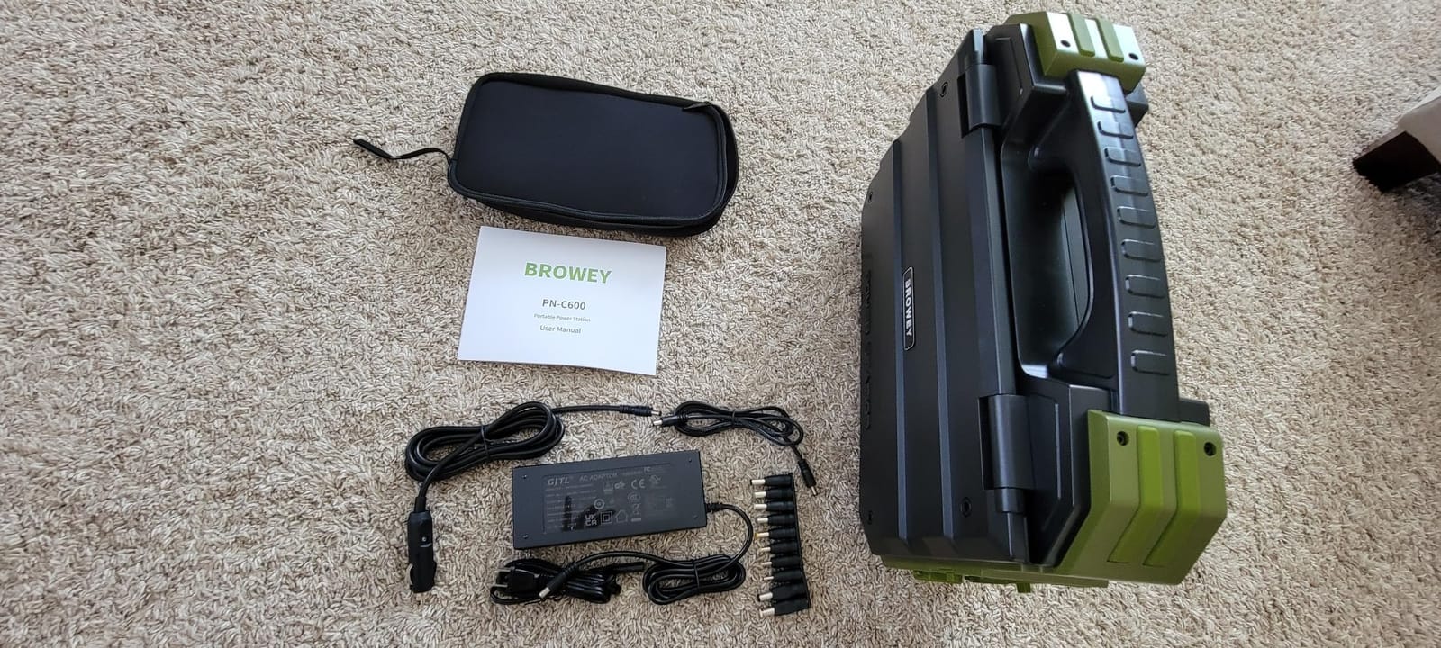 BROWEY 1600W (3200W Peak) Portable Power Station, 1024Wh LiFePO4 Battery with Built-in Solar Panel, 100W USB-C PD, Solar Generator for Camping, RV, Home Backup, Emergency customer photo 2