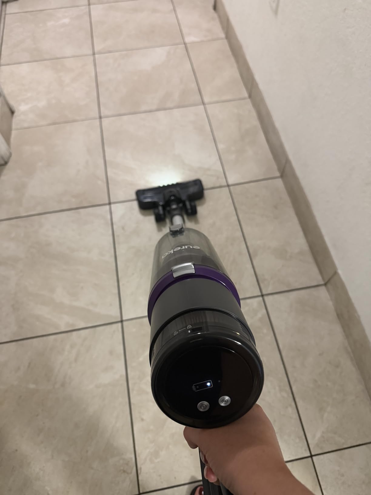 Eureka ReactiClean 200W Lightweight Cordless Stick Vacuum, NEC410BK | 5.5 lbs Lightweight, Detachable Battery, Up to 50-Min Runtime, Tangle-Resistant Brush, For Pet Hair, Hardwood & Carpet, Black customer photo 1