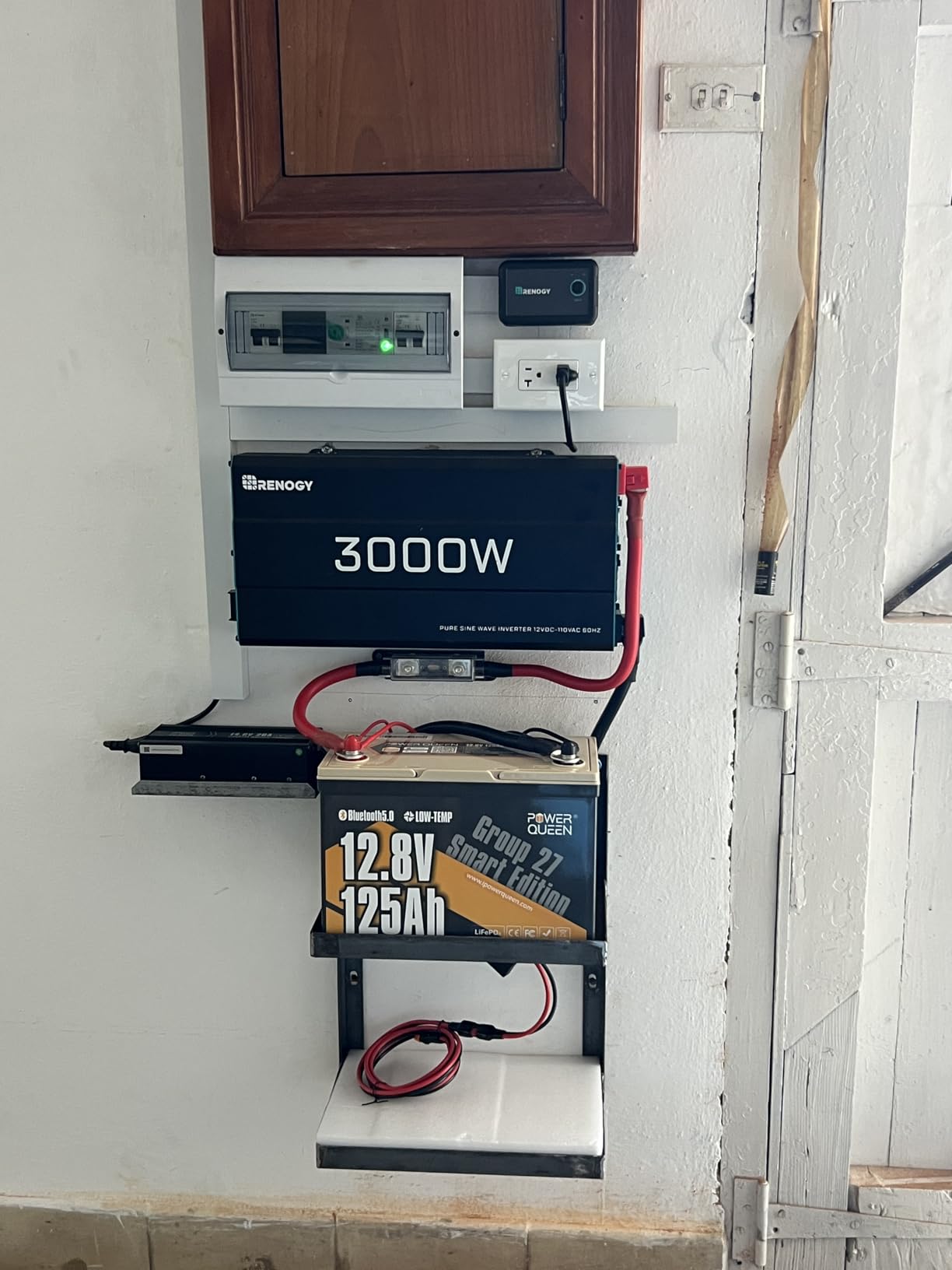 Power Queen 12V 125Ah LiFePO4 Lithium Battery Group 27 Bluetooth for RV | Max. 15000 Cycles, 100A BMS Protection, Low Temp Protection, 1600Wh High Energy for Solar, Marine, Home Energy Storage customer photo 1