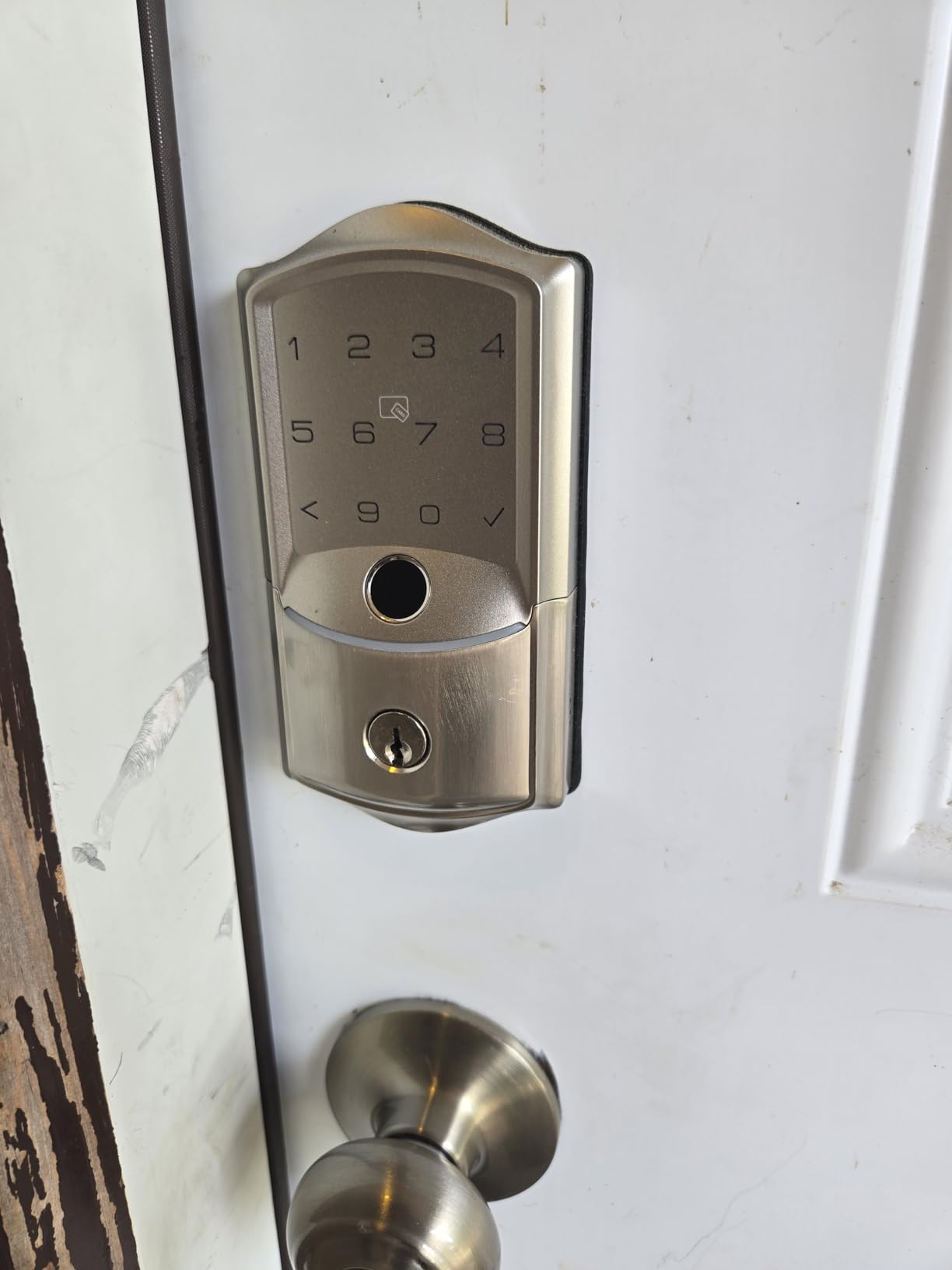 Veise VE027 Built-in Wi-Fi Smart Lock, Fingerprint Keyless Entry Front Door Lock, App Remote & Voice Control, No Hub Needed, Touchscreen Keypad Deadbolt, IP65 Waterproof, Easy to Install, Matte Black customer photo 1