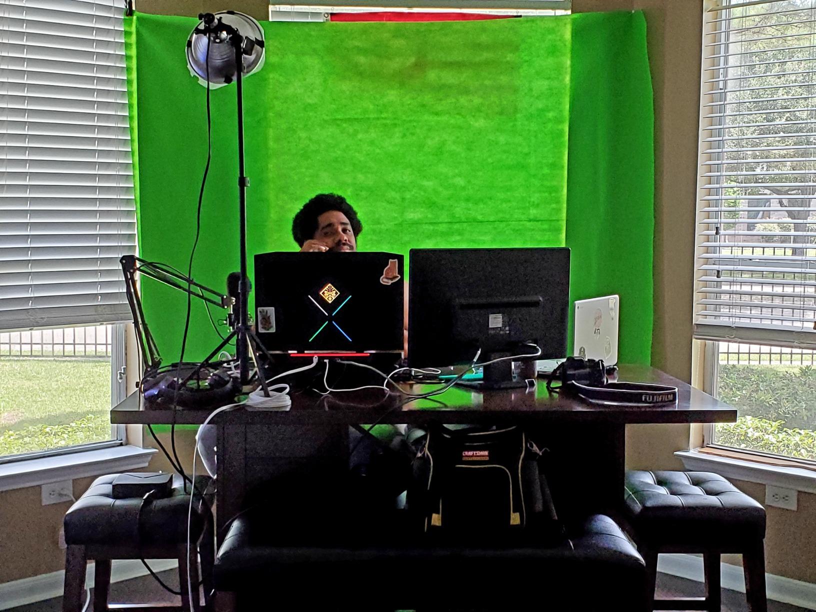 EMART Blue Green Screen Backdrop Kit, 5x6.5ft Portable T-Shape | Reverse Folding Base, Stand with 2-Sided Reversible Background for Photography, Zoom, Streaming and Studio Video Recording customer photo 1