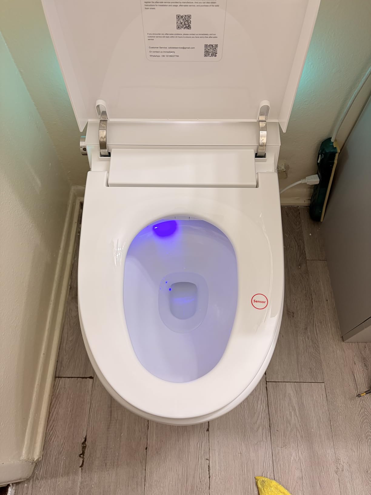 Smart Toilet with Bidet Built In, One Piece Bidet Toilet with Auto Dual Flush, Foam Shield, Modern Elongated Tankless Toilet with Foot Sensor, Heated Bidet Seat, Warm Water & Dryer,LED Display customer photo 2