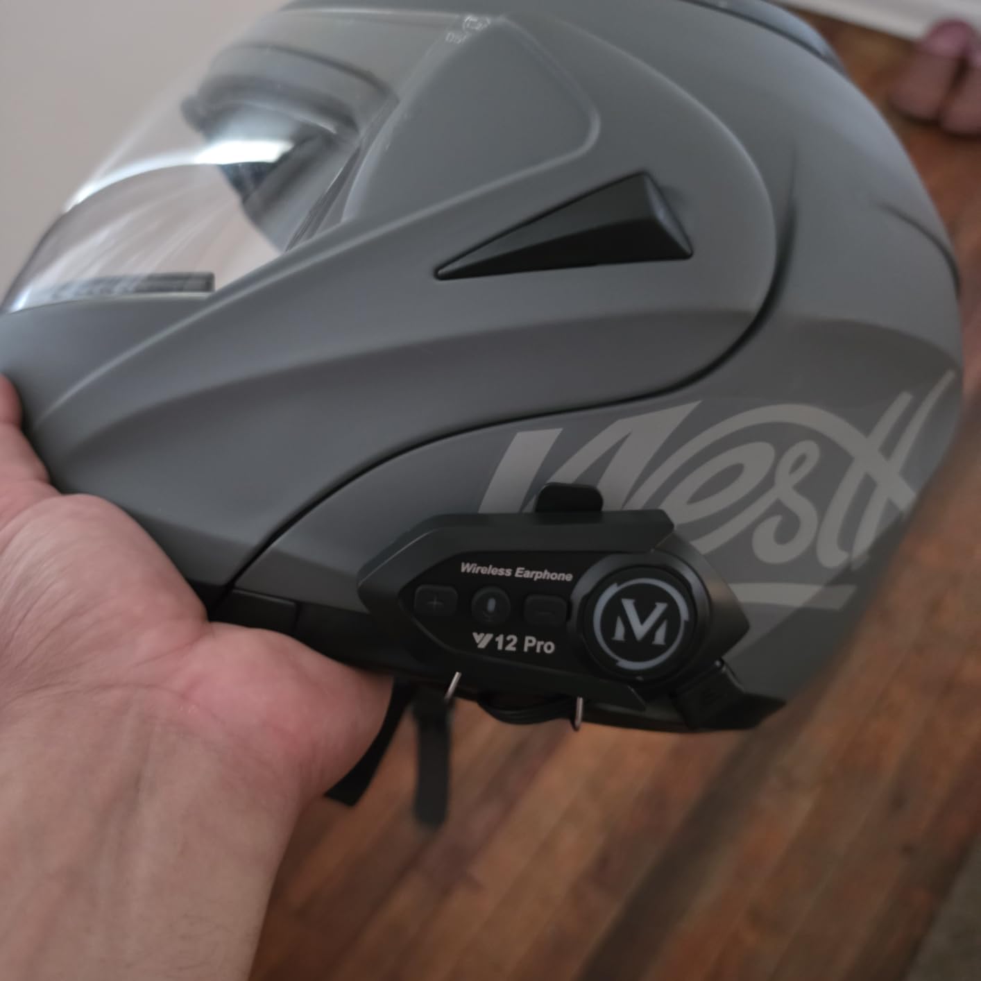 Motorcycle Helmet Bluetooth Headset 2 Way Intercom 550 Yards,HIFI Sound,Noise Cancellation,Music Share,1000mAh,Helmet Speakers Headphones FM,Easy to Connect/Use with Gloves,Waterproof,Voice Assistant customer photo 1