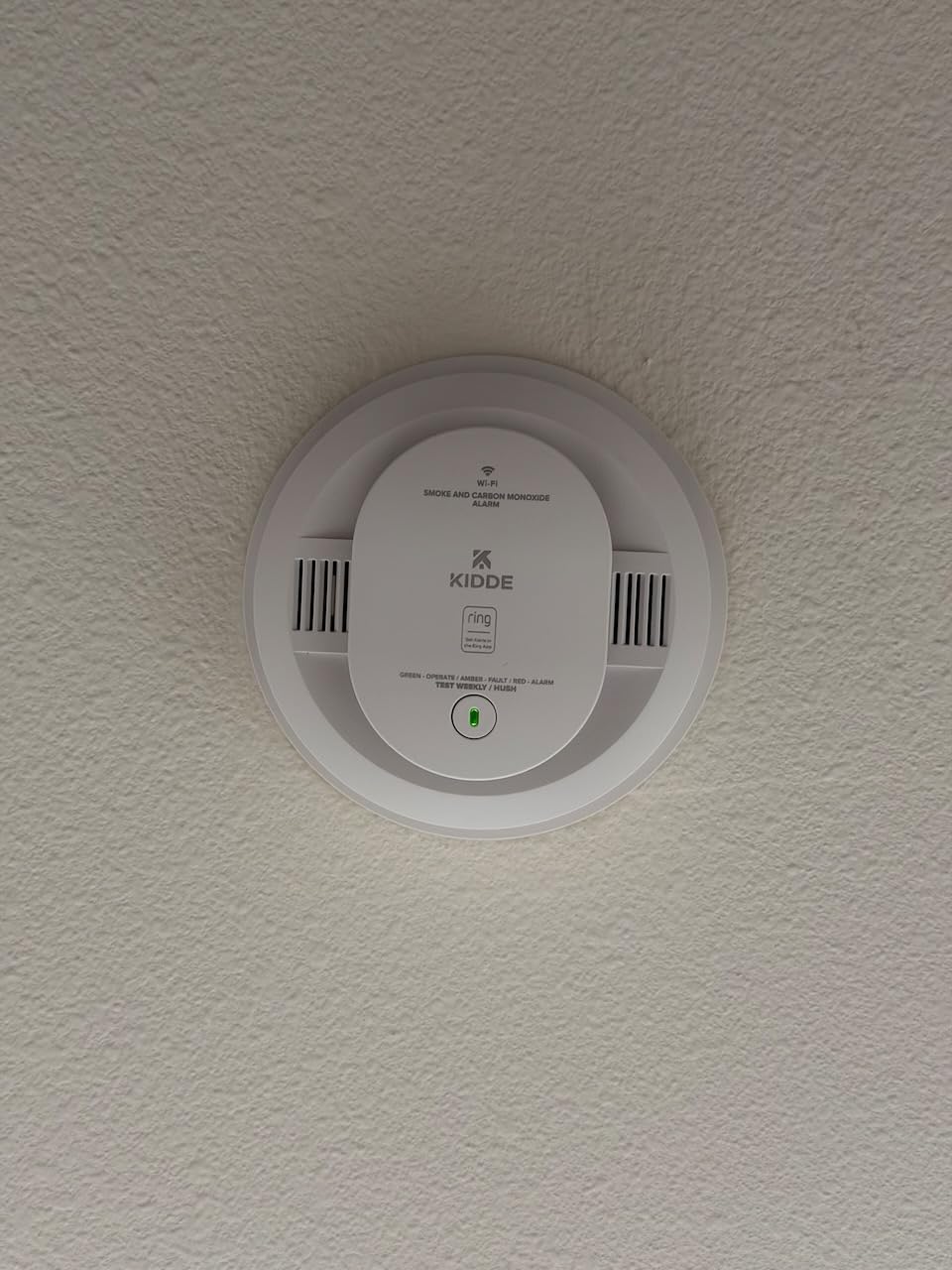 Kidde Smart Smoke and Carbon Monoxide Detector, Ring App Enabled for Real-Time Notifications, Hardwired Alarm, AA Backup Battery customer photo 1