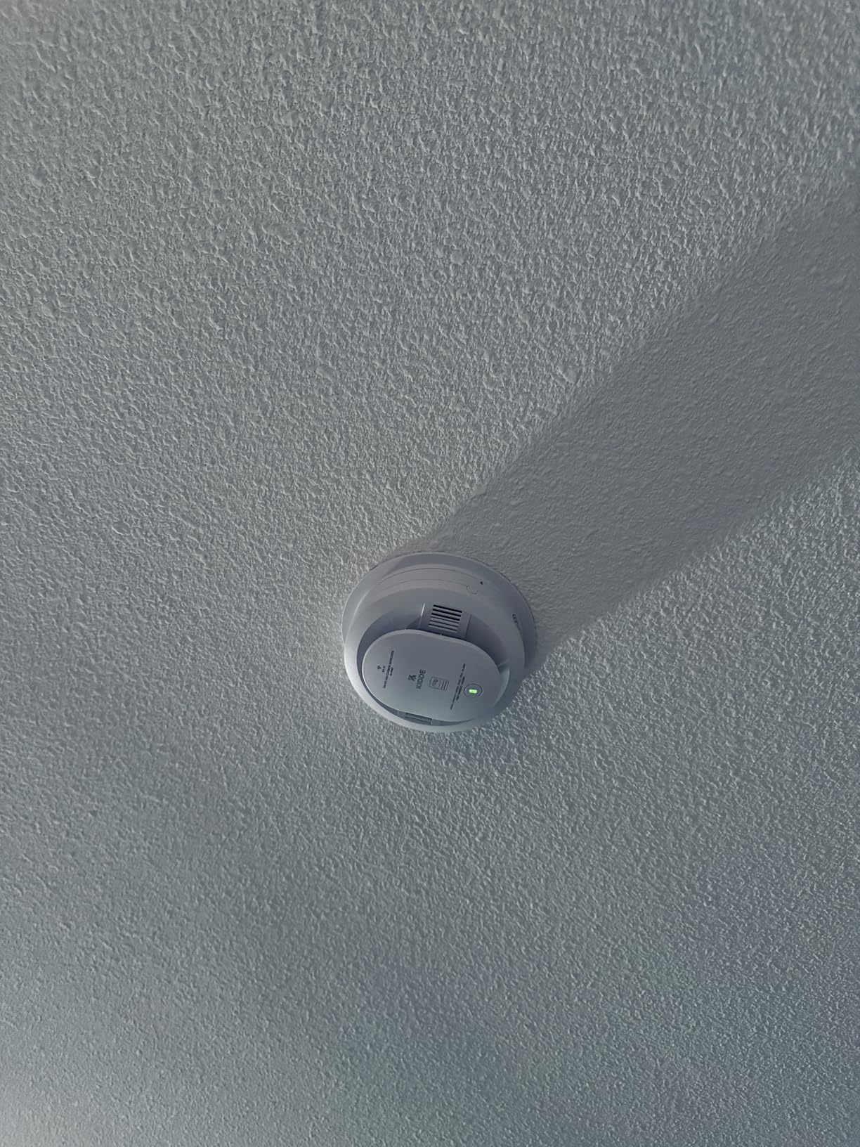 Kidde Smart Smoke and Carbon Monoxide Detector, Ring App Enabled for Real-Time Notifications, Hardwired Alarm, AA Backup Battery customer photo 2