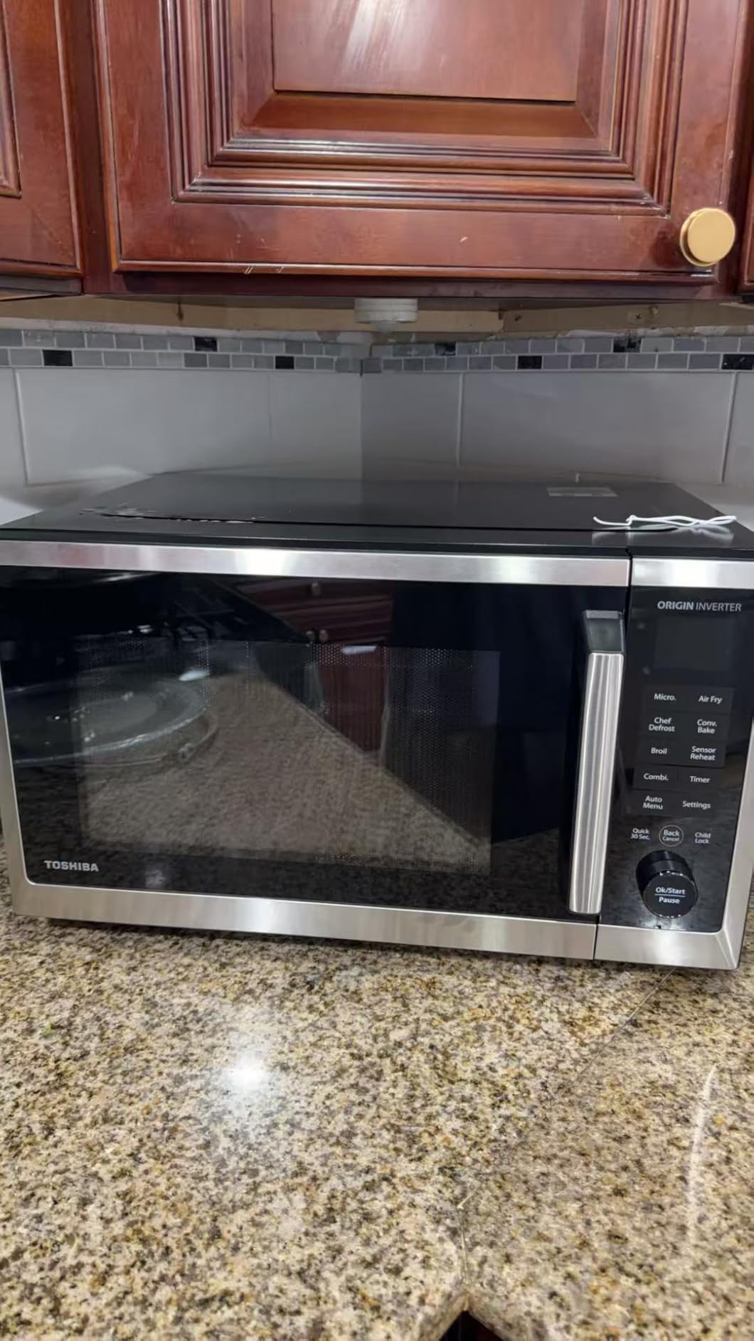 TOSHIBA OptiChef PRO MAX Air Fryer Combo Microwave Oven, 1.3 Cu.Ft, 1100W | 2.4-Inch Color Screen, Origin Inverter Technology, Smart Microwave Sensor, Compatible with Alexa, Countertop, Silver customer photo 2