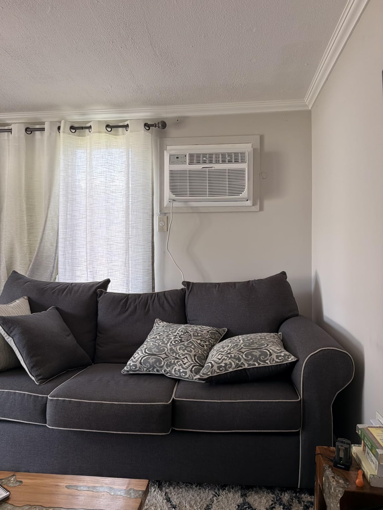 Keystone 12,000 BTU Wall Mounted AC Unit and Dehumidifier up to 550 Sq. Ft., 115V, Remote Control, Wall Mounted, Quiet, High Efficiency AC for Bedroom, Bathroom, Nursery, and Medium Sized Rooms customer photo 2