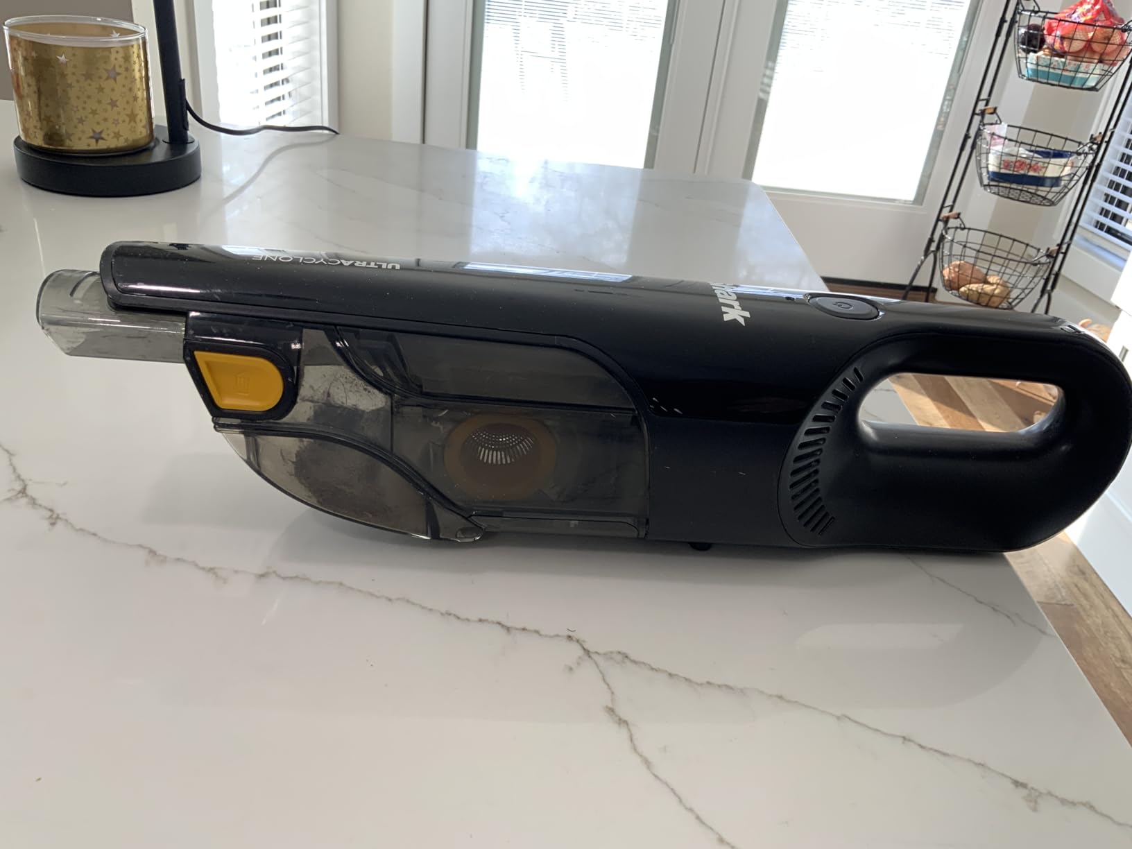 Shark PowerBoost Cordless 2-in-1 Car/Home Handheld PowerVac, BH102 customer photo 1