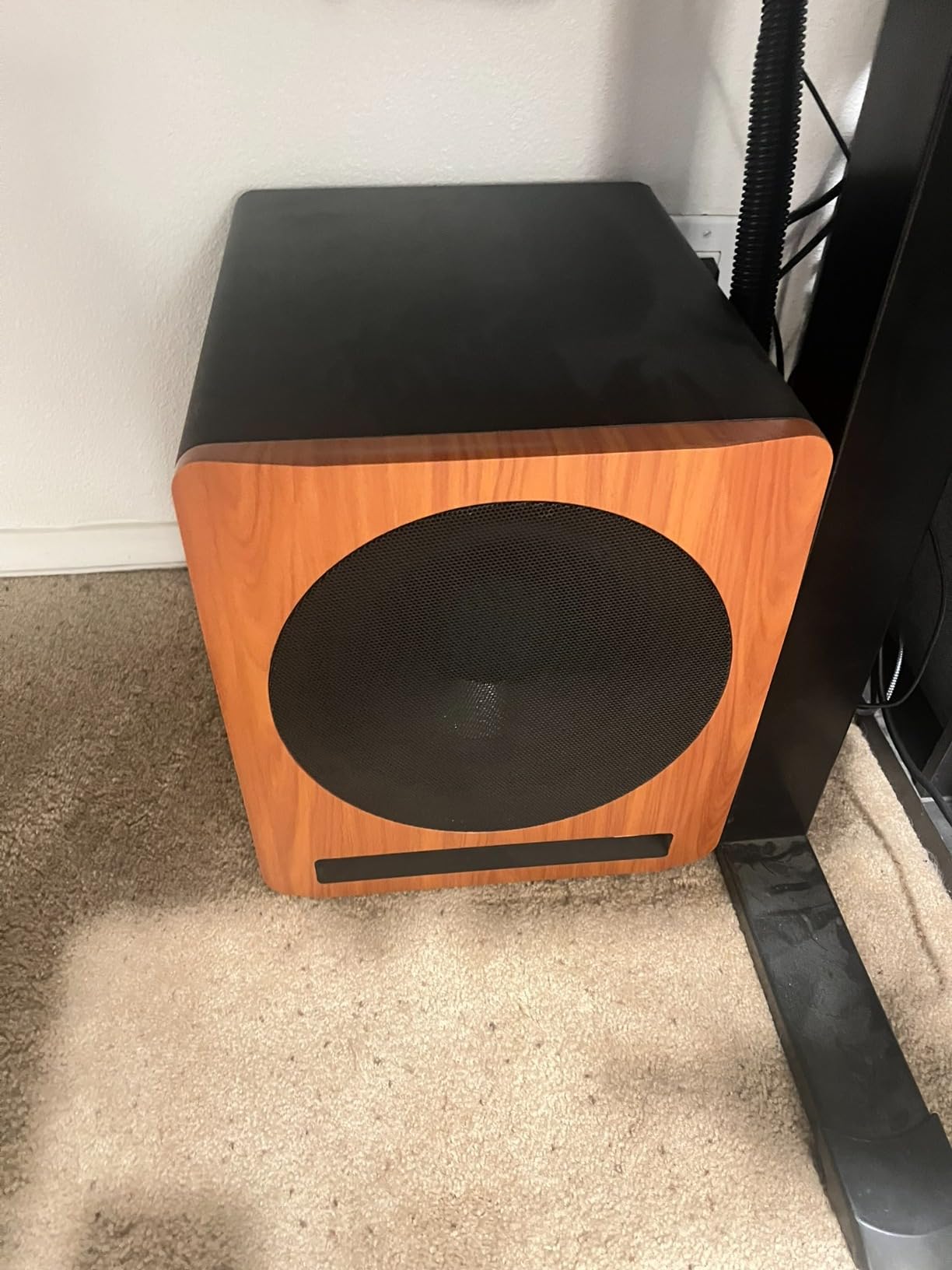 Rockville APM10D Active Studio Subwoofer in Dark Wood, 10