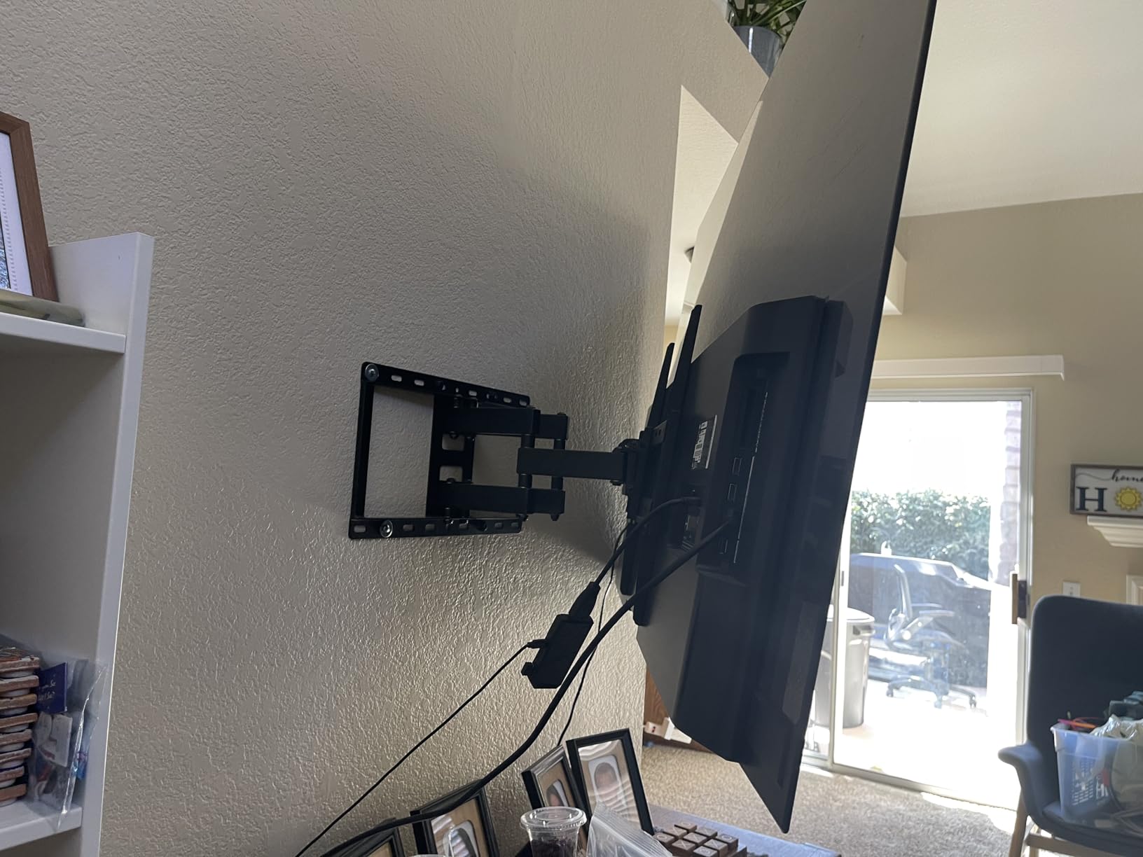 VIVO Outdoor Full Motion TV Wall Mount for 37 to 80 inch Screens, Articulating Bracket Holds up to 110 lbs, Max VESA 600x400, Black, MOUNT-TV80WP customer photo 2