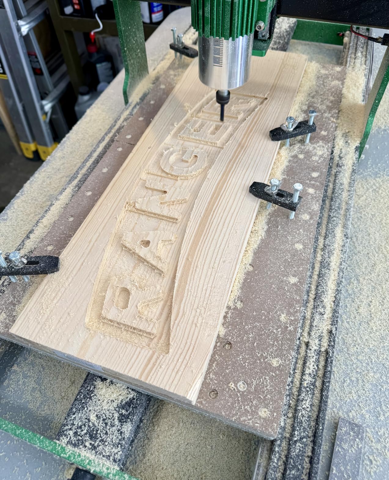 CNC Router Machine 3060-Evo Max, All-Metal XYZ Axis Dual Steel Linear Guides with 800W Trimmer Router, ideal for Cutting Aluminum, Brass, Stainless steel, Wood, Acrylic, MDF, Plastics customer photo 1