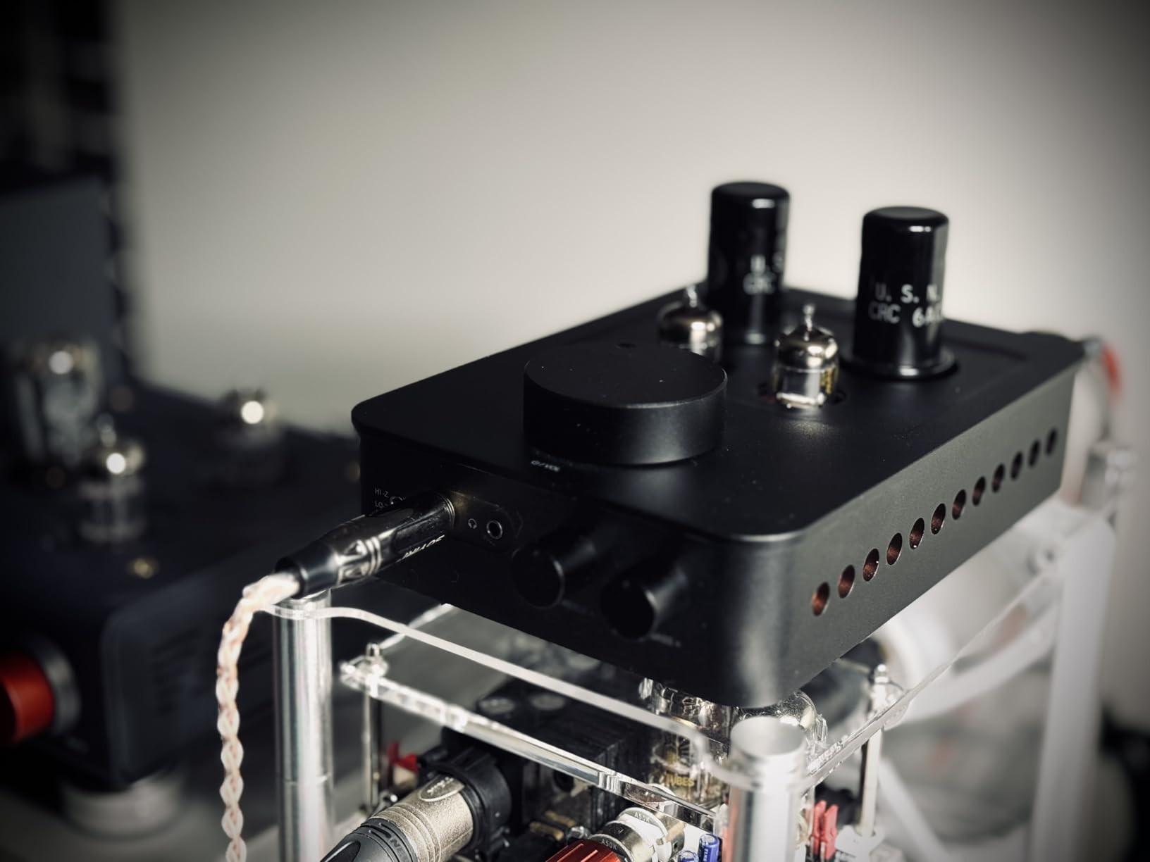 Fosi Audio GR70 Tube Headphone Amp Preamp, Authentic Tube-Amplification with Vacuum 5654W*2 & 6AC7*2, Mini HiFi Preamplifier for Home Audio, 3.5mm & 6.35mm Jacks Supporting 16-300 ohms Impedance customer photo 2