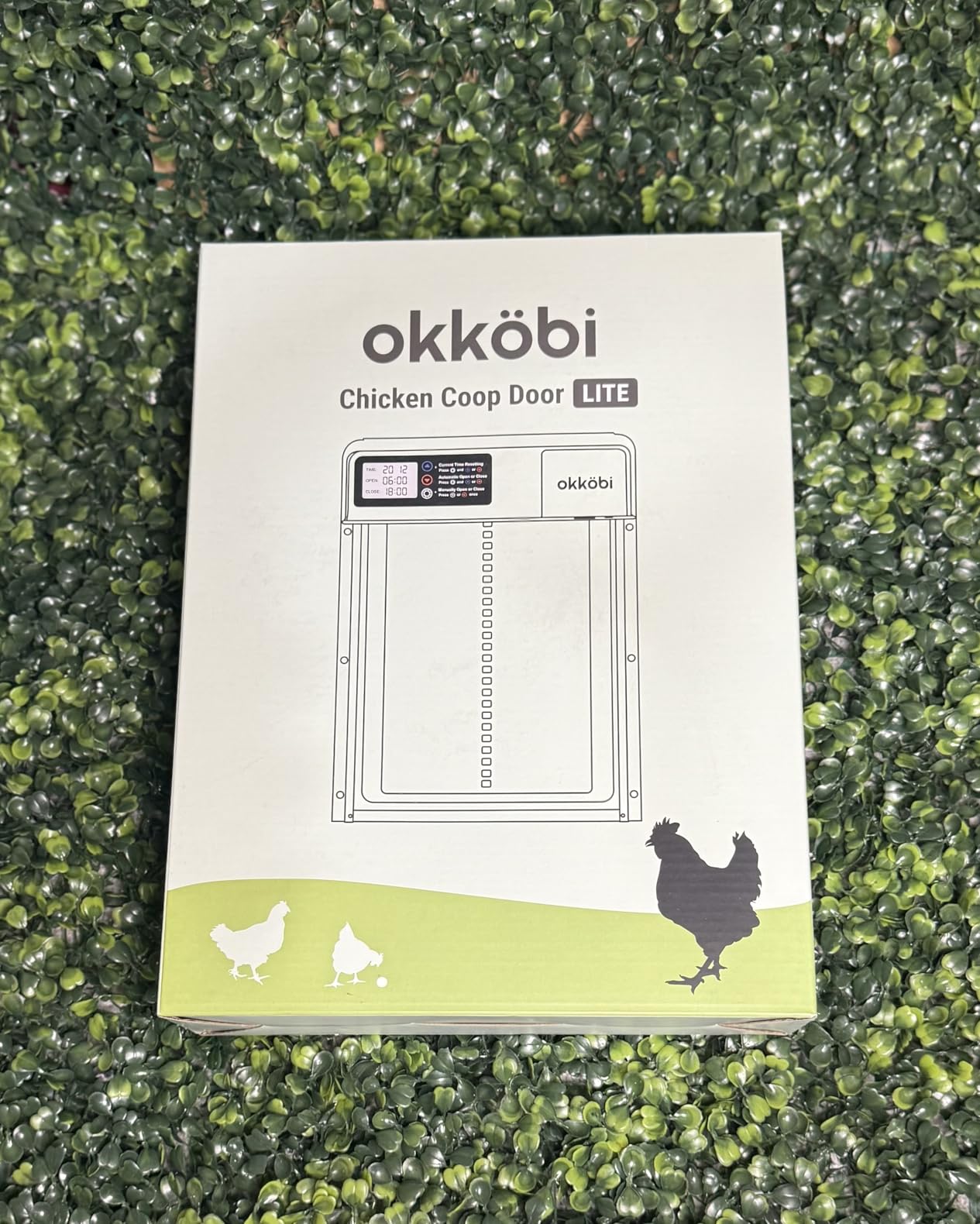 Automatic Chicken Coop Door - Coop Door Lite - Battery Powered (3X AA Included) - Timer & Manual Modes - LCD Display - Anti-Pinch Safety - 11