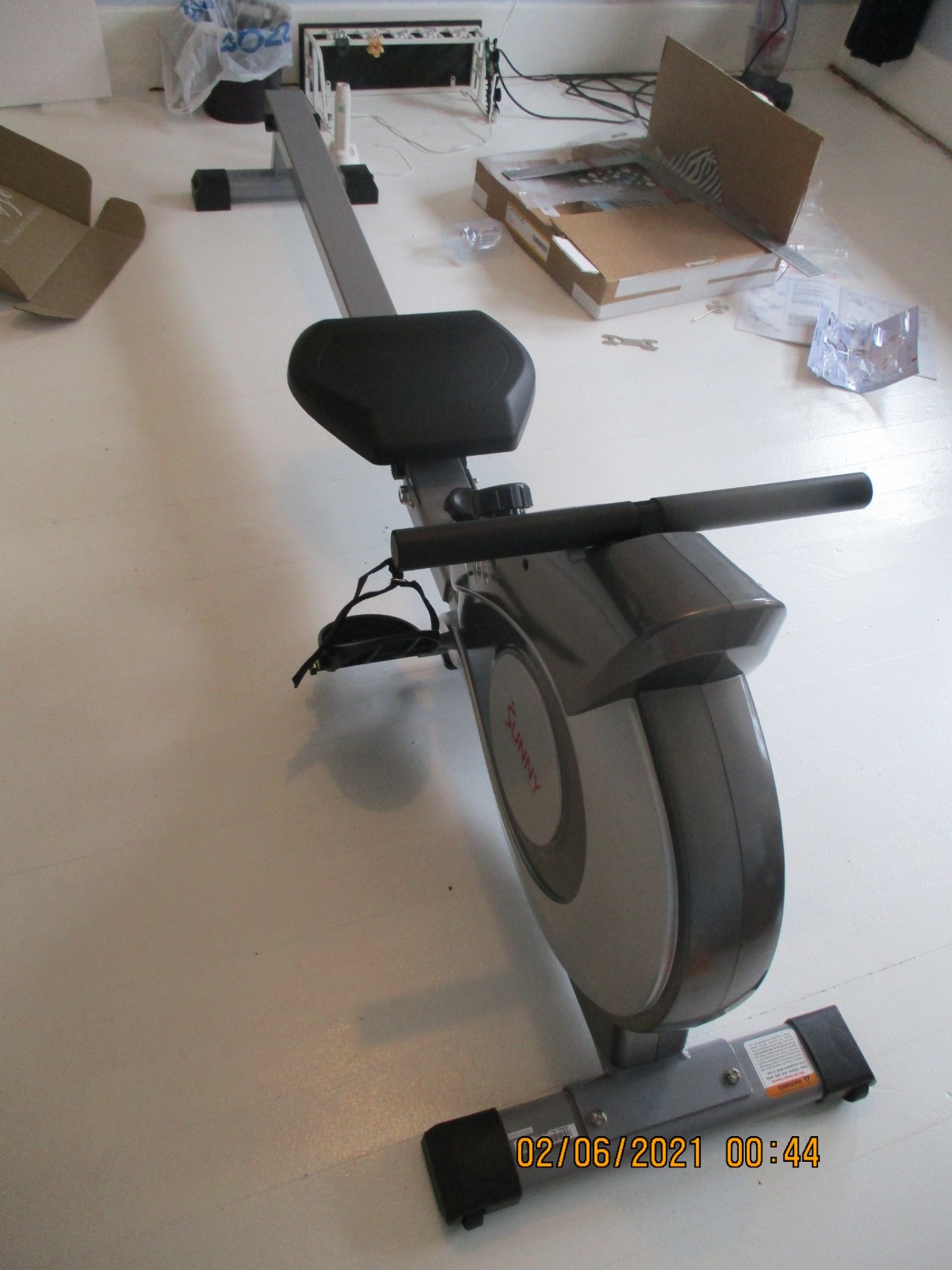 Sunny Health & Fitness Smart Magnetic Rower, Compact Quiet & Smooth Rowing Machine for Full-Body Cardio Exercise, Free SunnyFit Training App Connection customer photo 2