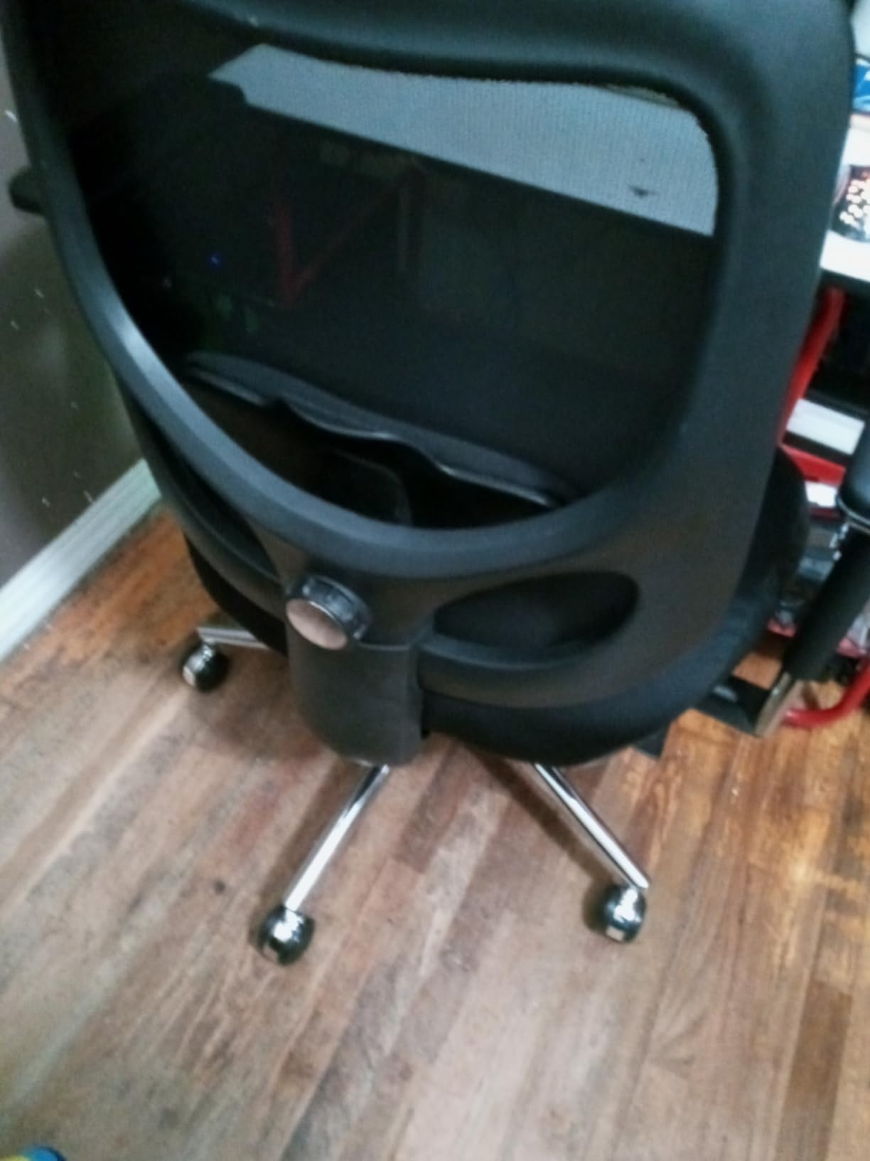 750lbs Big and Tall Office Chair with Wide Thick Seat Cushion for Heavy People Ergonomic Computer Mesh Desk Chairs with 4D Armrests, Adjustable Lumbar Support for Adults 8 Hours daliy Work customer photo 2