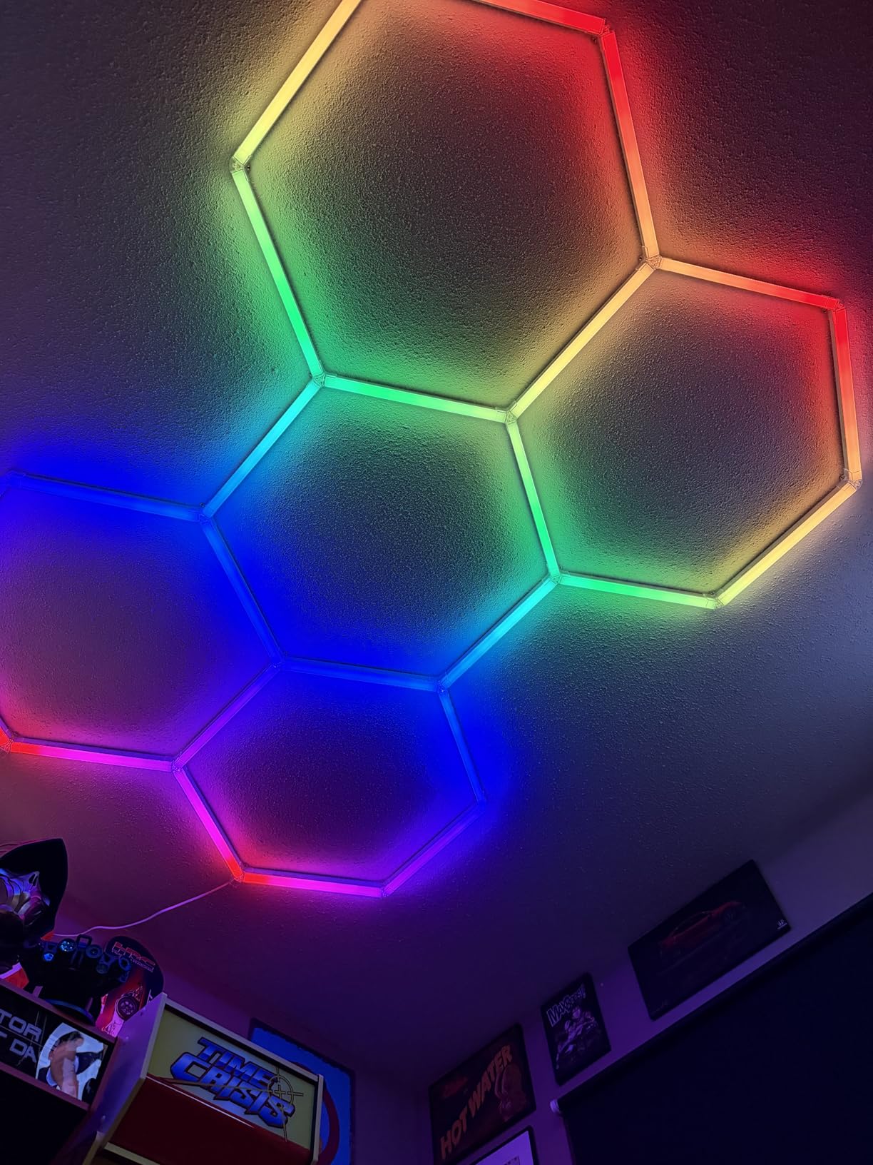 RGB Hexagon Garage Lights, Music Sync LED Hexagon Lights for Gaming Room, Smart App & Remote Control, DIY Honeycomb Ceiling Light for Studio Gym Basement Deco customer photo 1