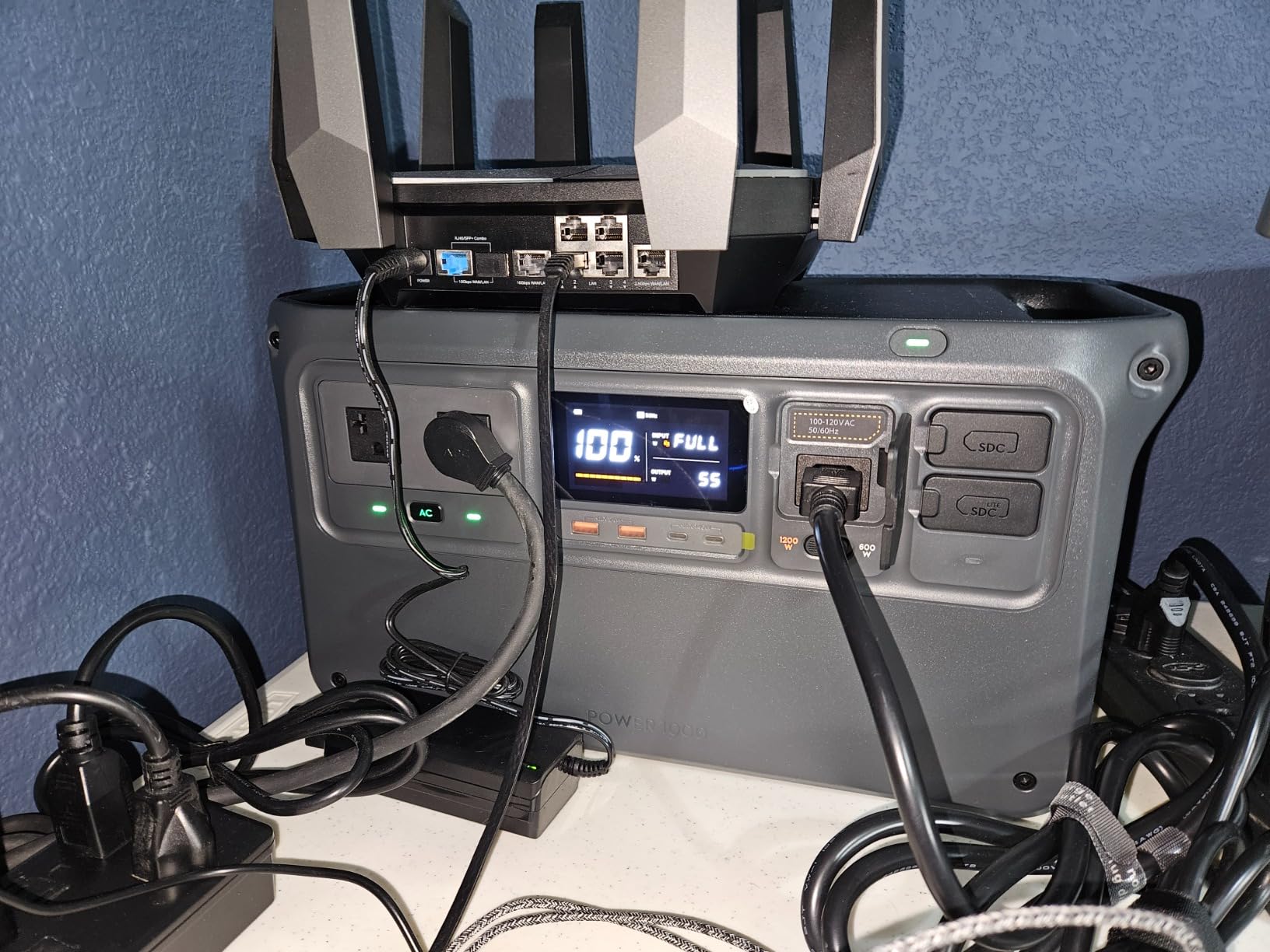 DJI Power 1000 V2 Portable Power Station, 1024Wh LFP Battery, Compact Size, 2600W Stable Output, 0-80% Recharge in 37 Mins, Electric Generator for Home, Camping, RVs, Off-Grid customer photo 2
