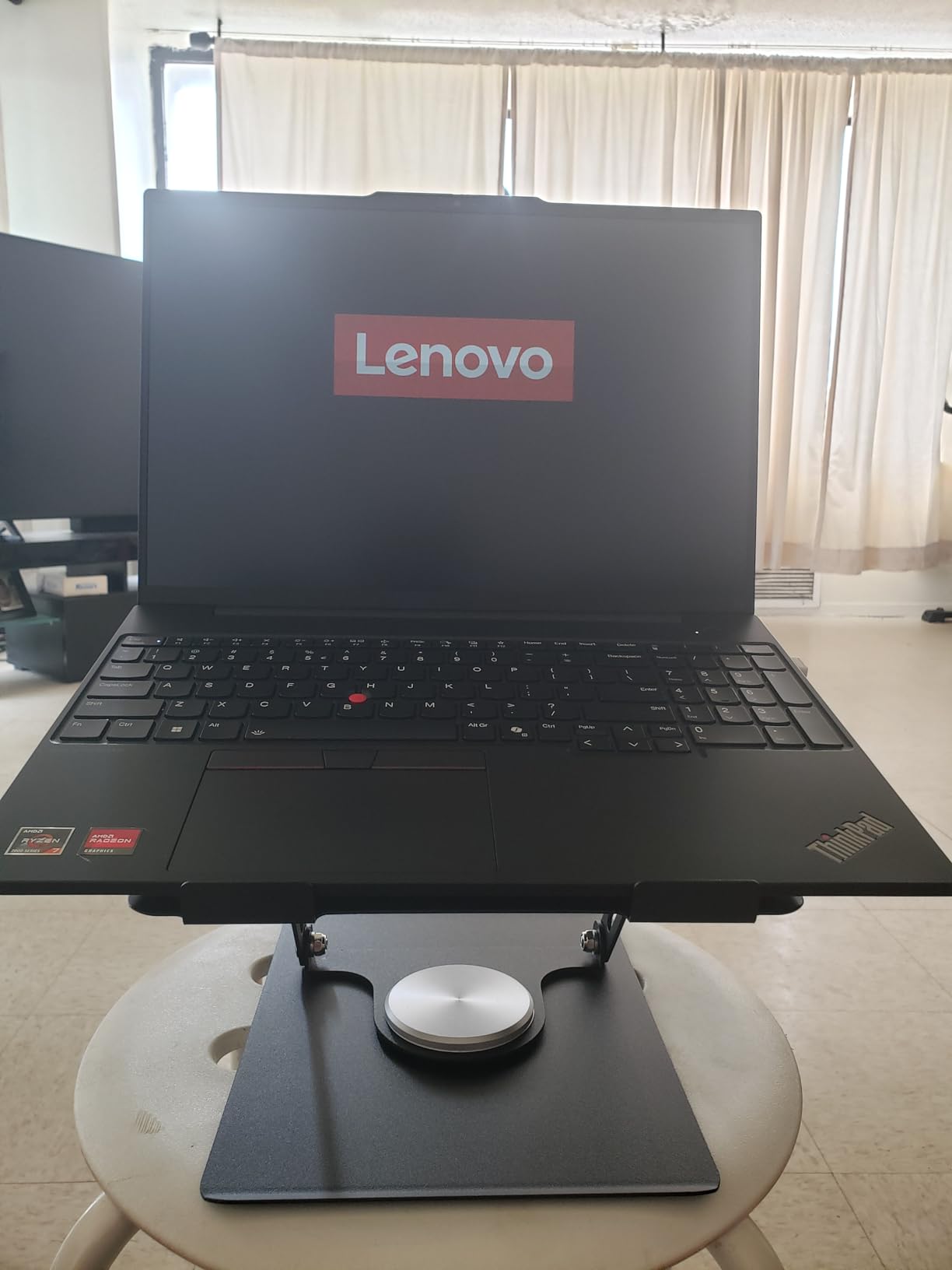 ThinkPad E16 16