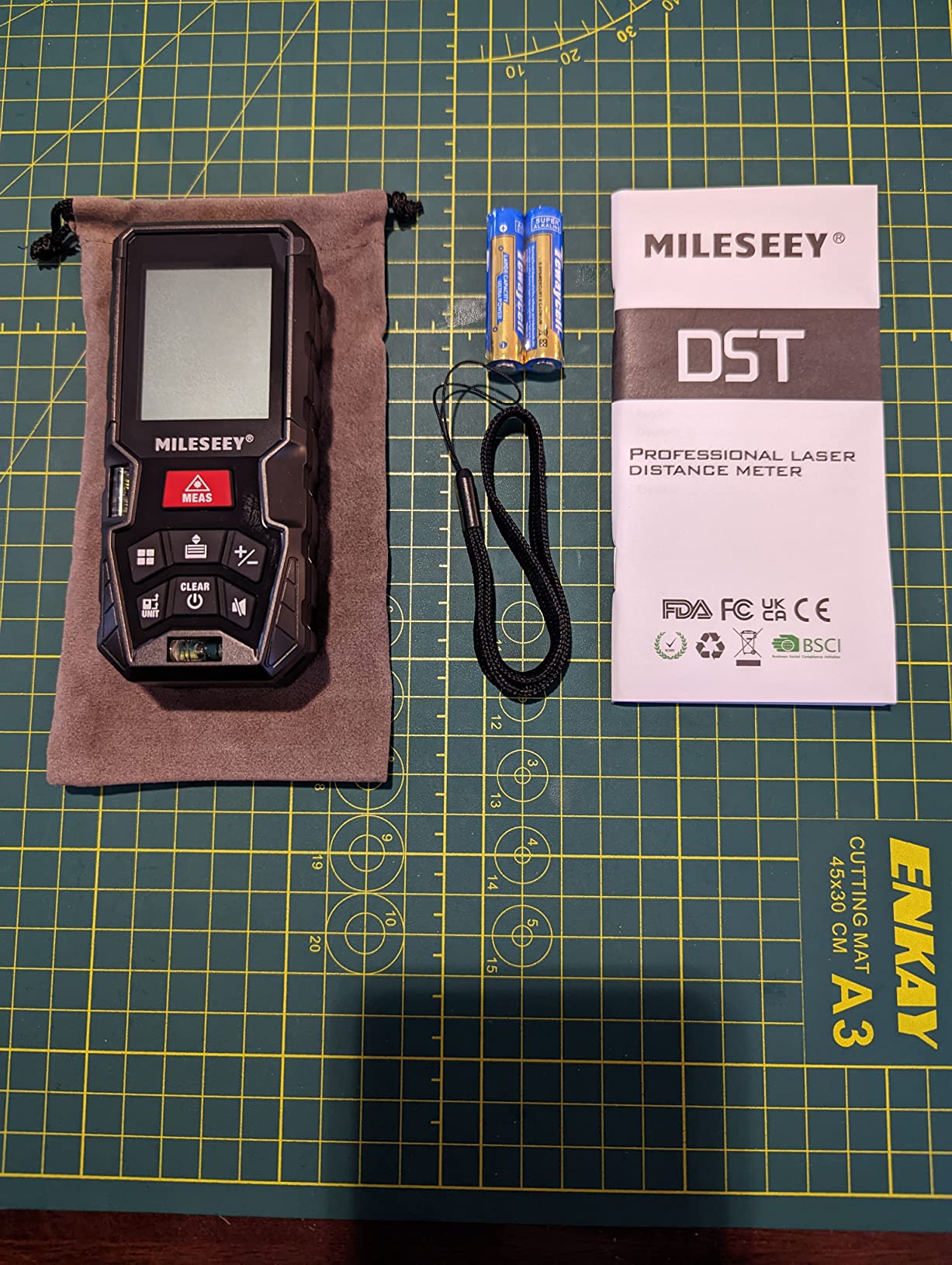 MILESEEY P9 Outdoor Laser Measuring Tool, 985ft Professional Laser Distance Meter for Construction, 4X HD Zoom & 3