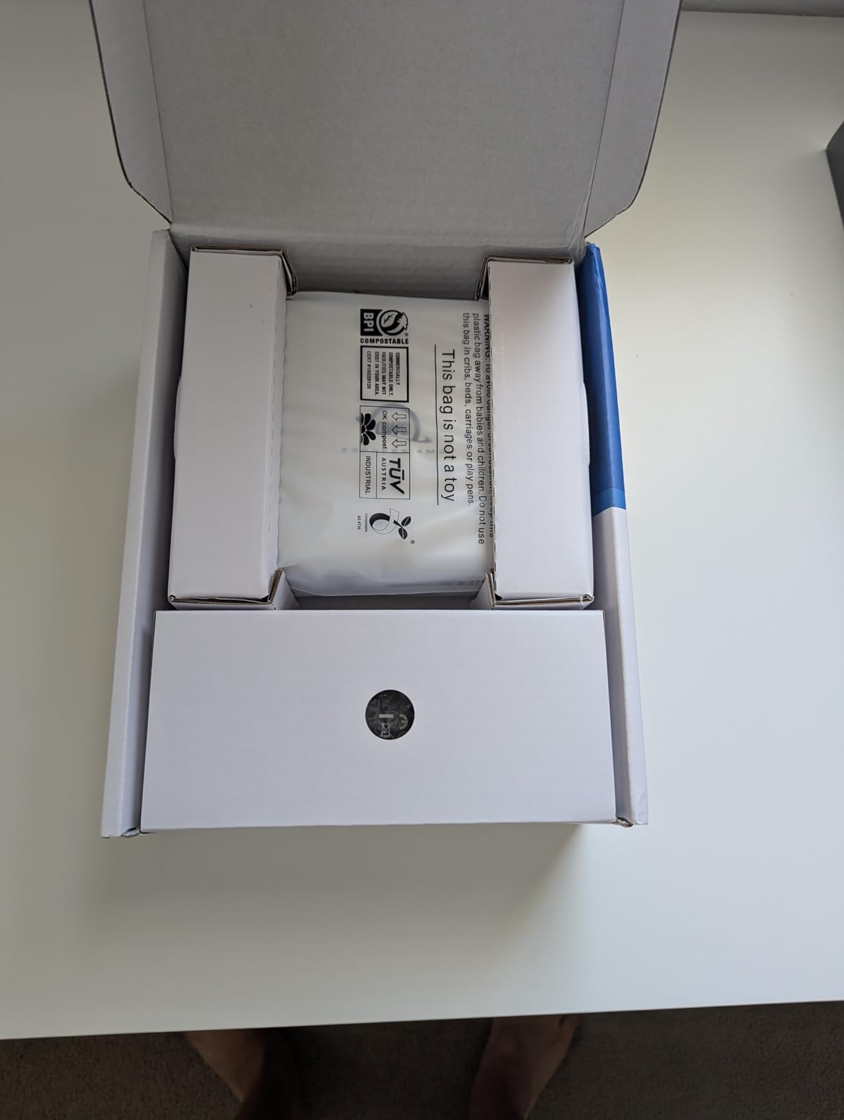 OWC Express 4M2 USB4 40Gb/s Four Slot NVMe M.2 SSD Enclosure | Four NVMe M.2 2230/2242/2280 slots - Up to 3200MB/s - Connects to Thunderbolt 5/4/3 and USB-C 10Gb/s - Mac/PC customer photo 1