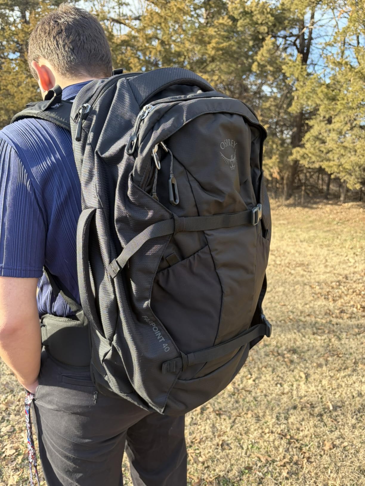 Osprey Farpoint 40L Men's Travel Backpack - Carry On Bag with Laptop Sleeve and Toiletry Pocket, Black customer photo 1