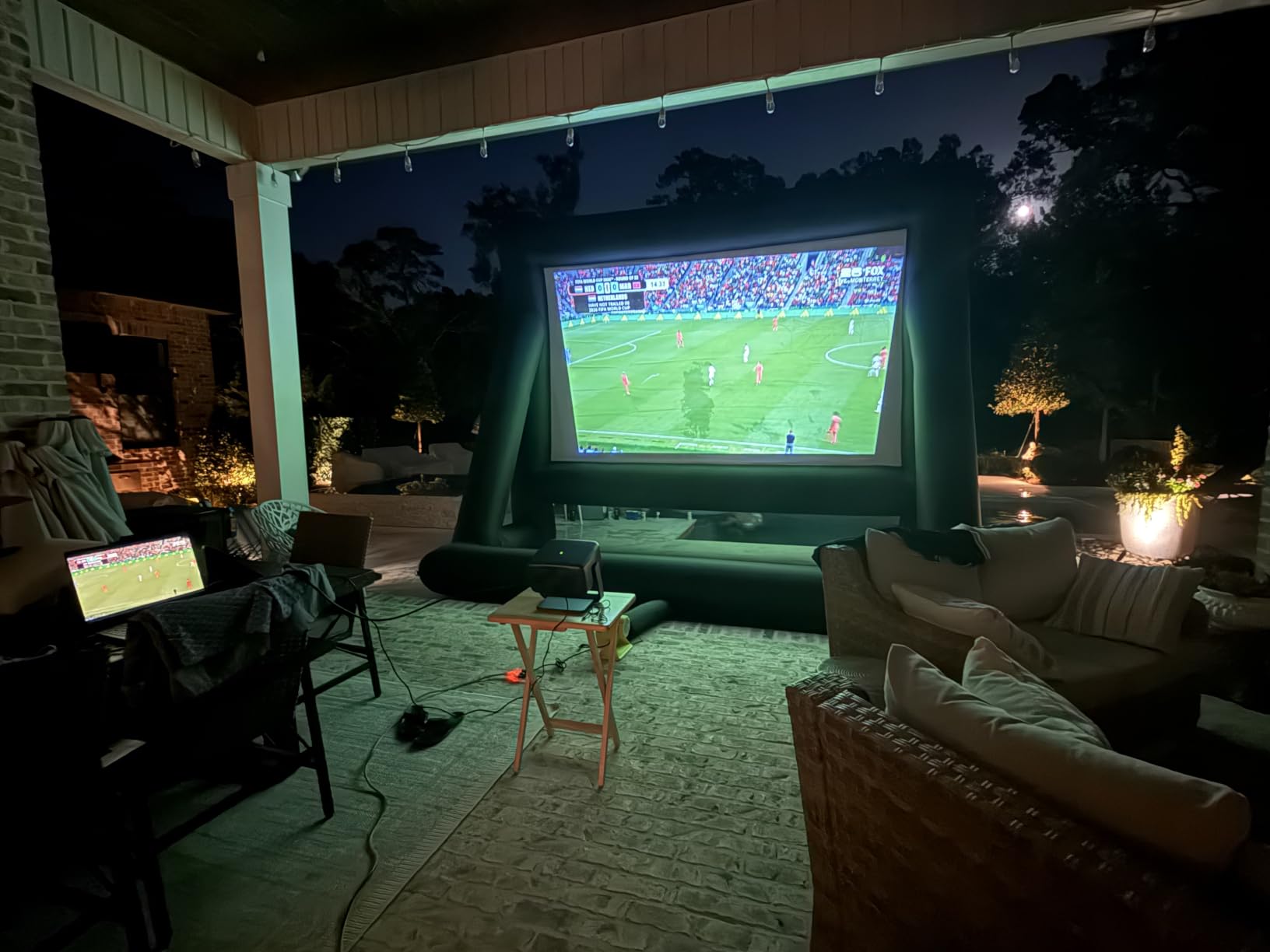 Estgora 14FT Inflatable Movie Screen Outdoor, Blow Up Projector Screen, Inflatable Movie Screen with Air Blower Front & Rear Projection Screens for Outdoor Movie Night Backyard Pool Fun customer photo 1